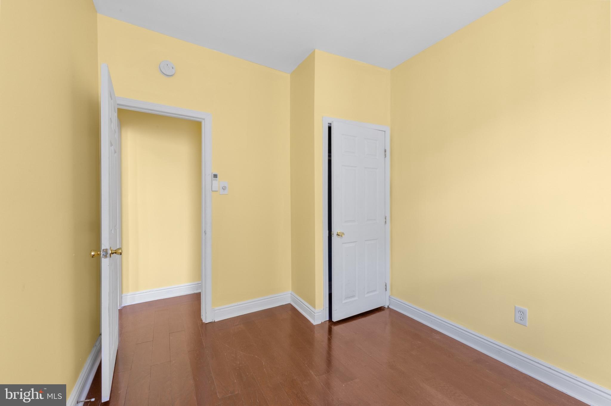 EAST FALLS - Residential Lease