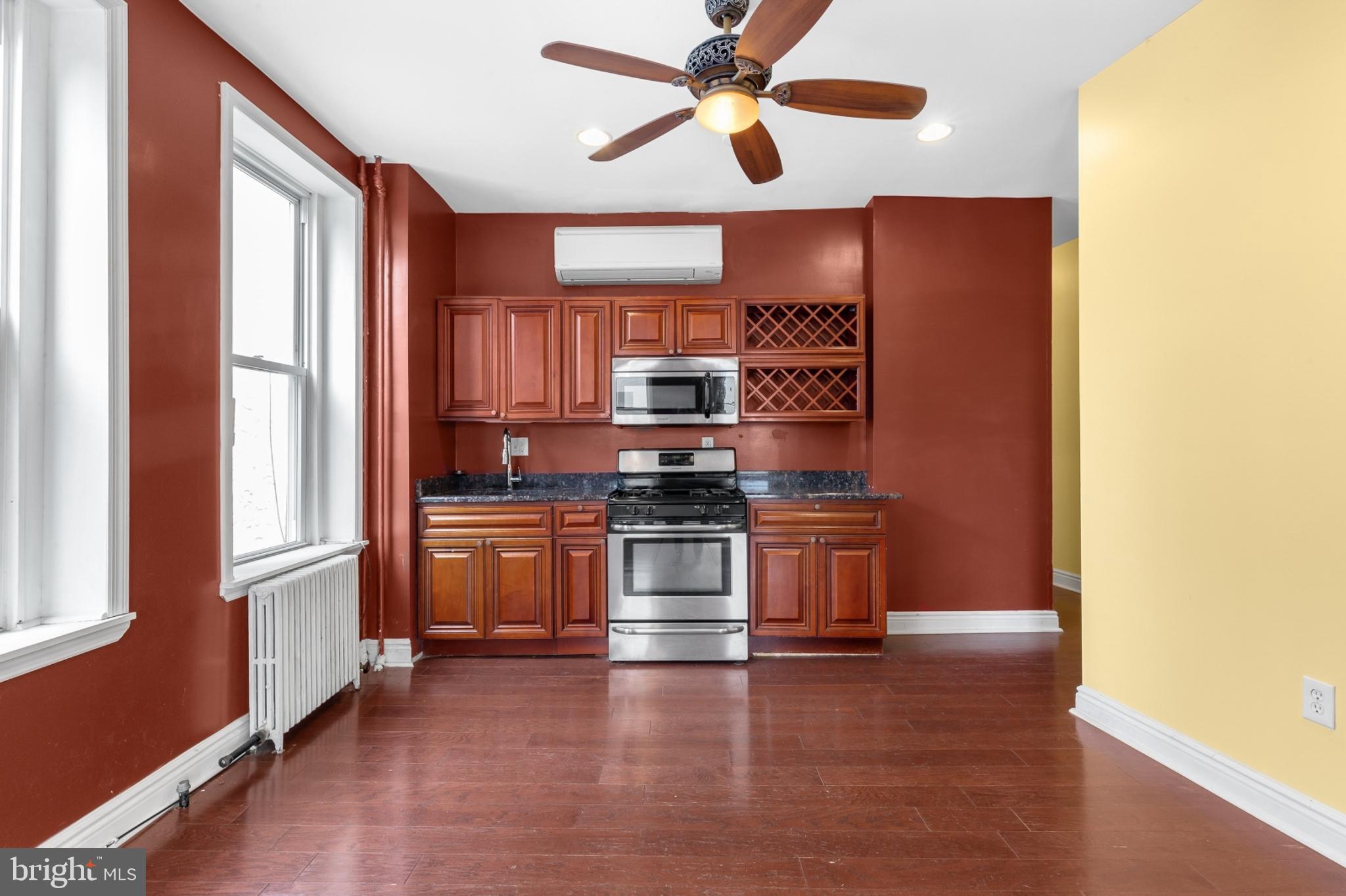 EAST FALLS - Residential Lease