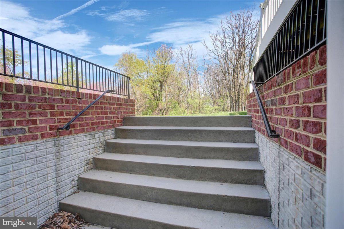 BLACK ROCK ESTATES - Residential