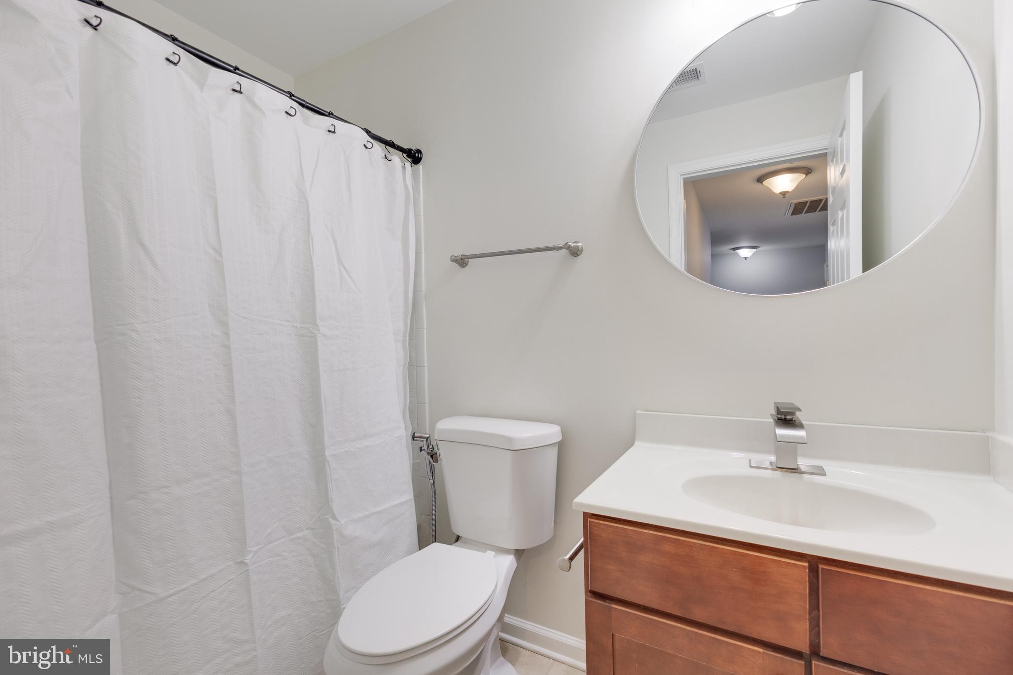 MARKET CENTER CONDOMINIUM - Residential