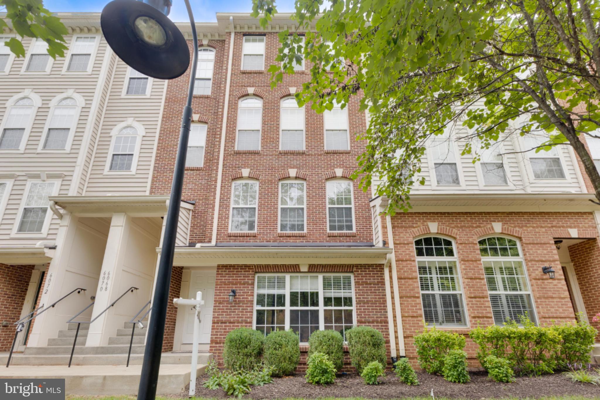 MARKET CENTER CONDOMINIUM - Residential