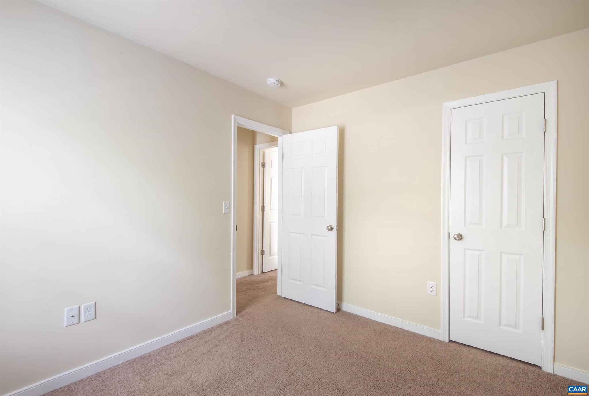 LAKE MONTICELLO - Residential