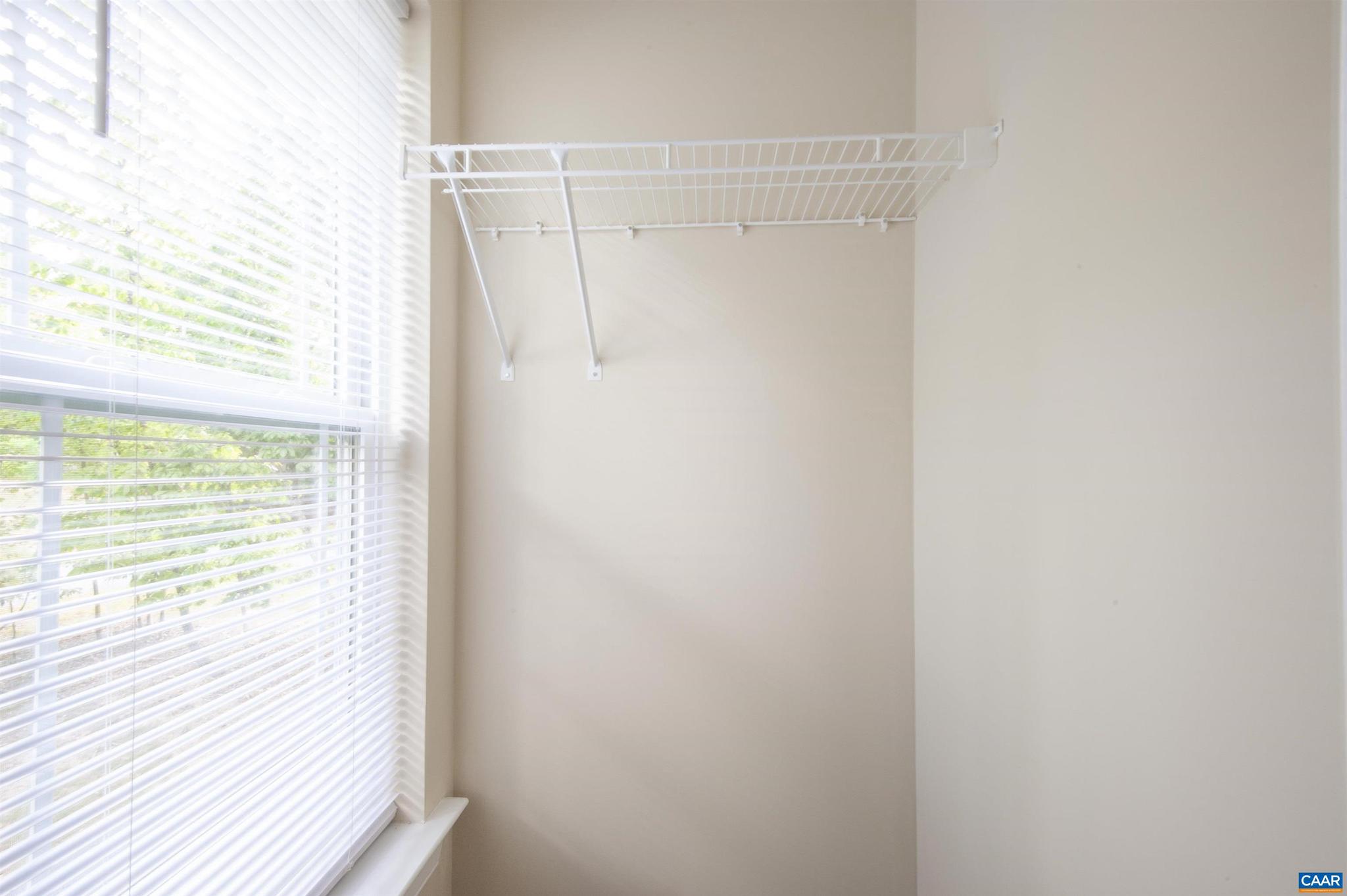 LAKE MONTICELLO - Residential