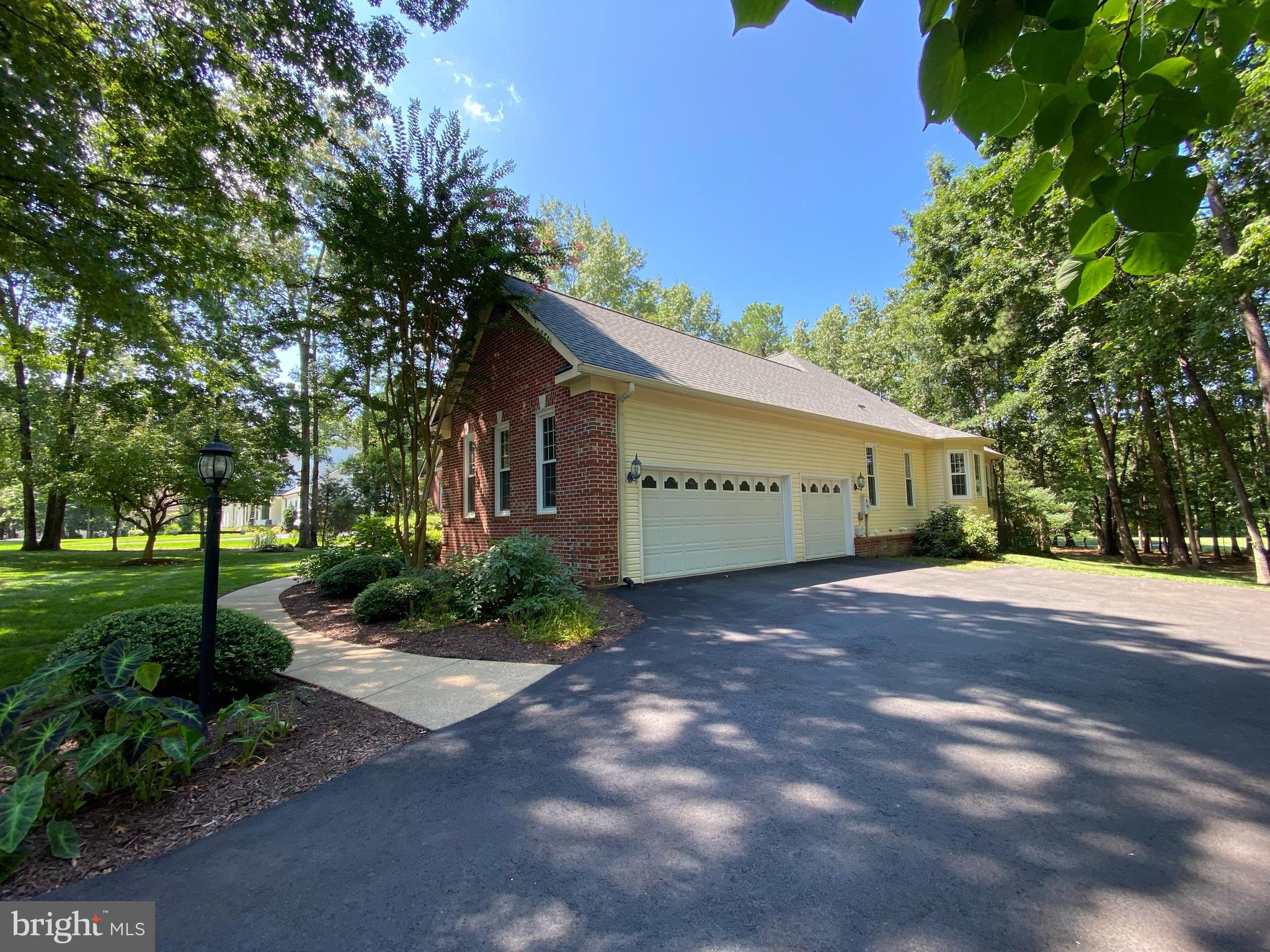 FAWN LAKE - Residential