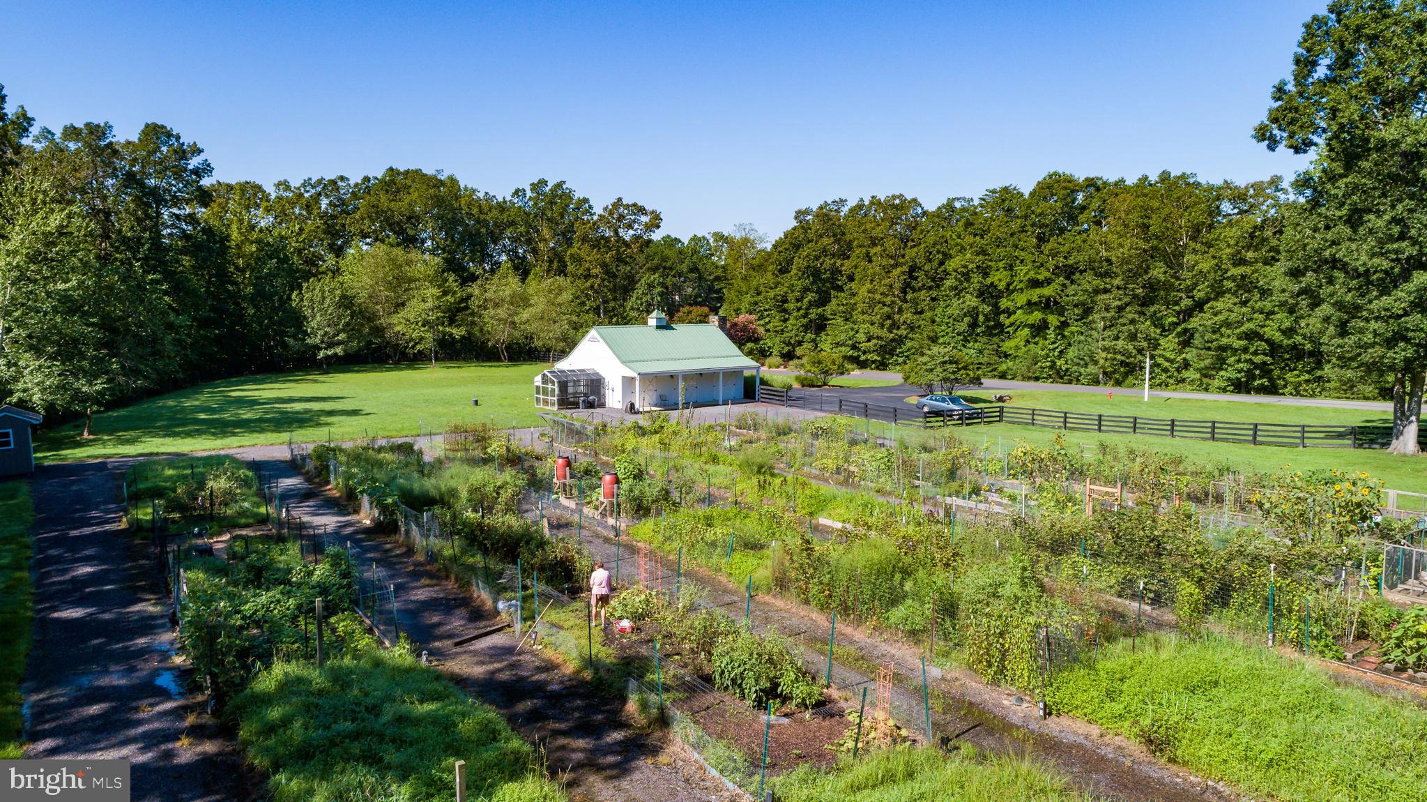 FAWN LAKE - Residential