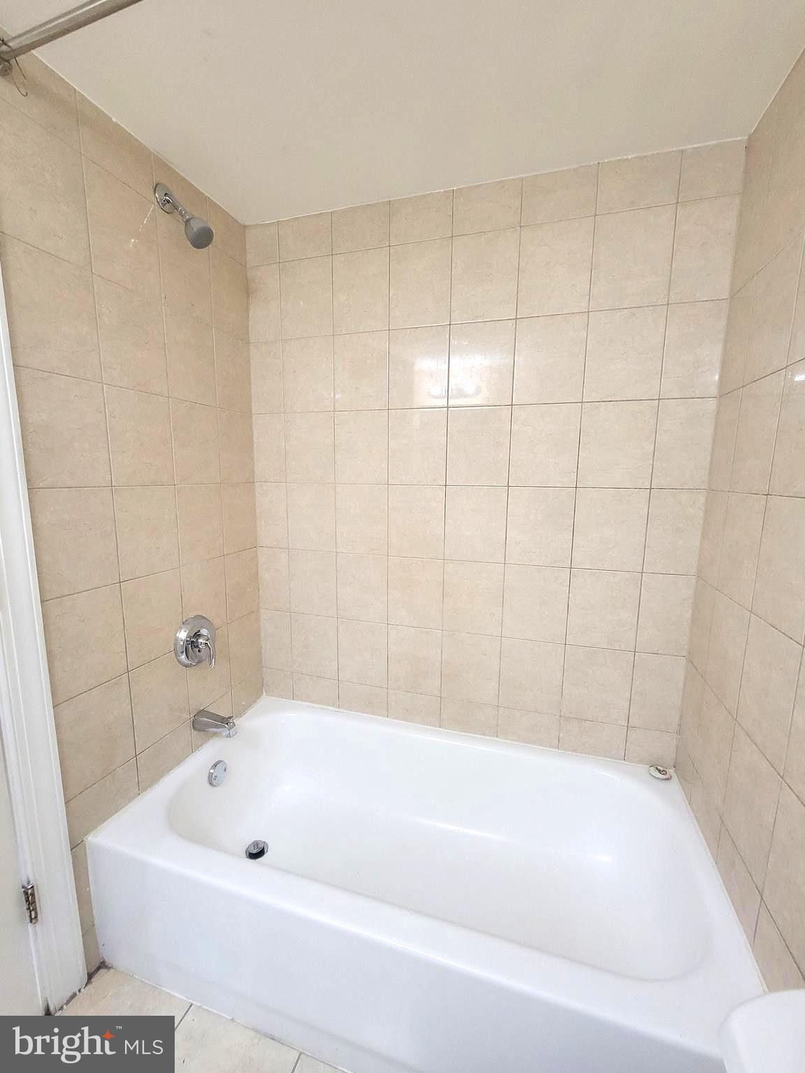 WESTWOOD PARK - Residential Lease