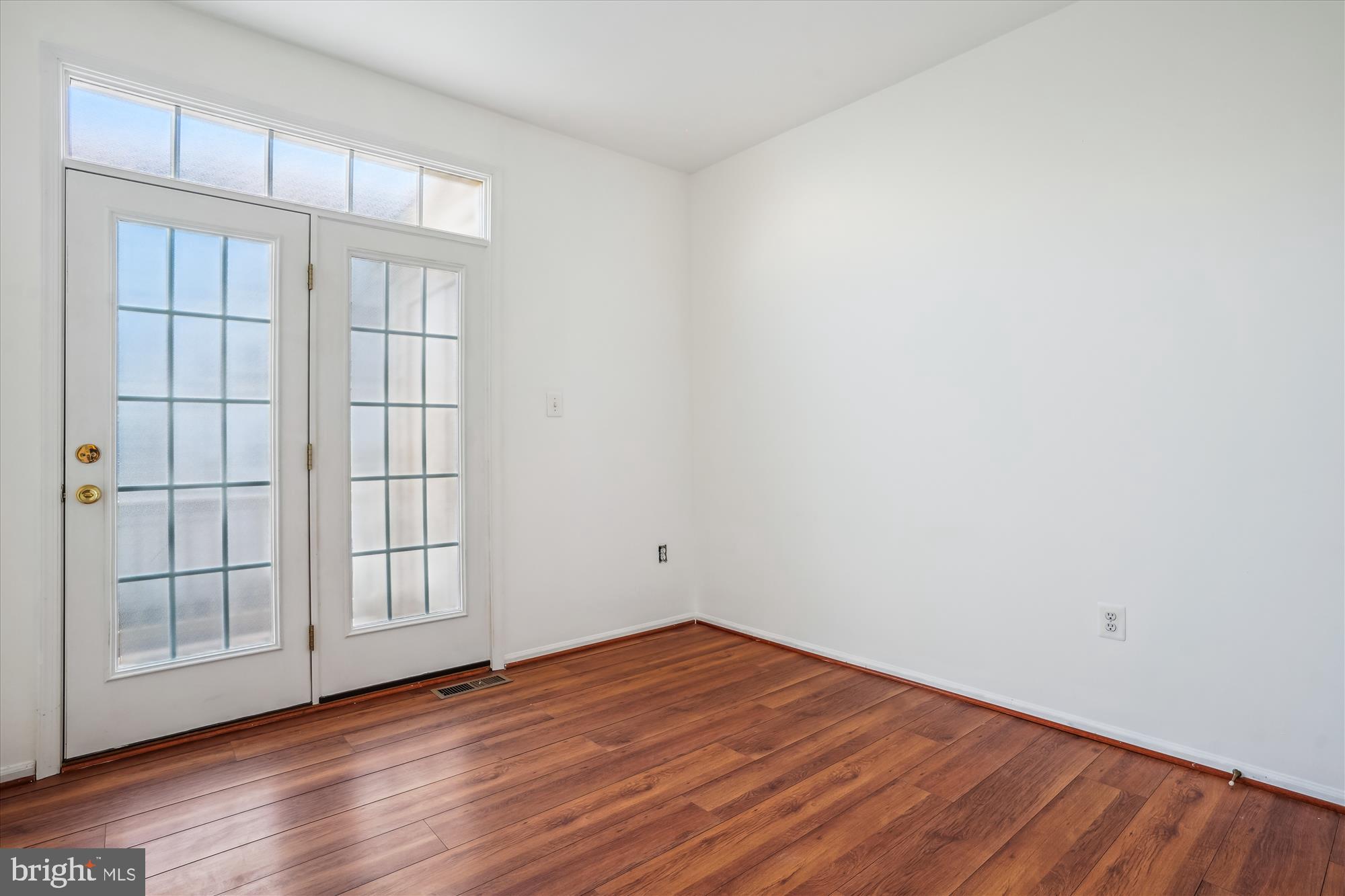 THE TOWNES CONDOMINIUM - Residential