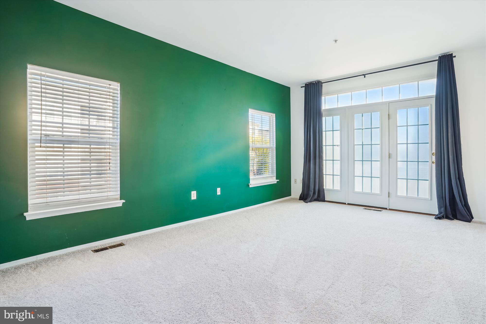 THE TOWNES CONDOMINIUM - Residential