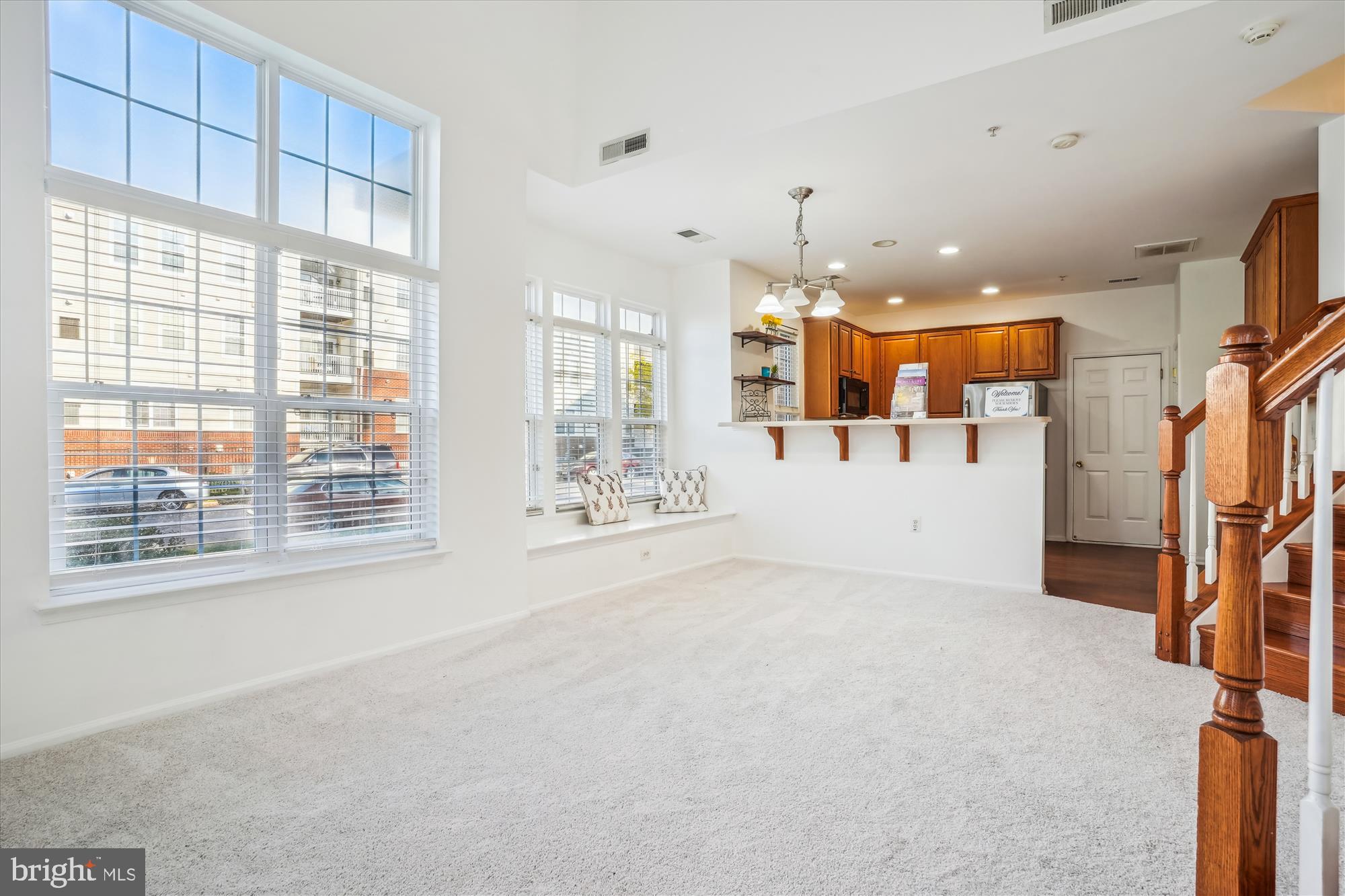 THE TOWNES CONDOMINIUM - Residential