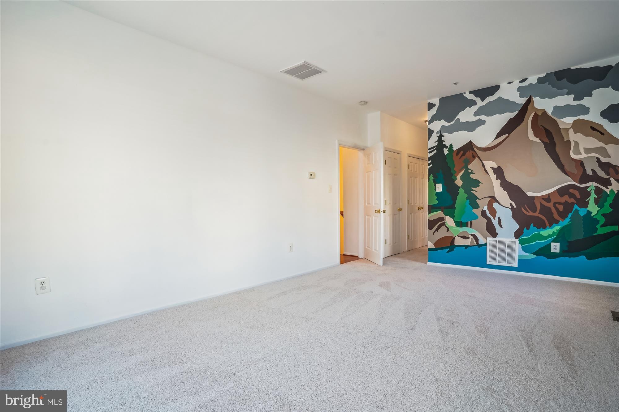 THE TOWNES CONDOMINIUM - Residential