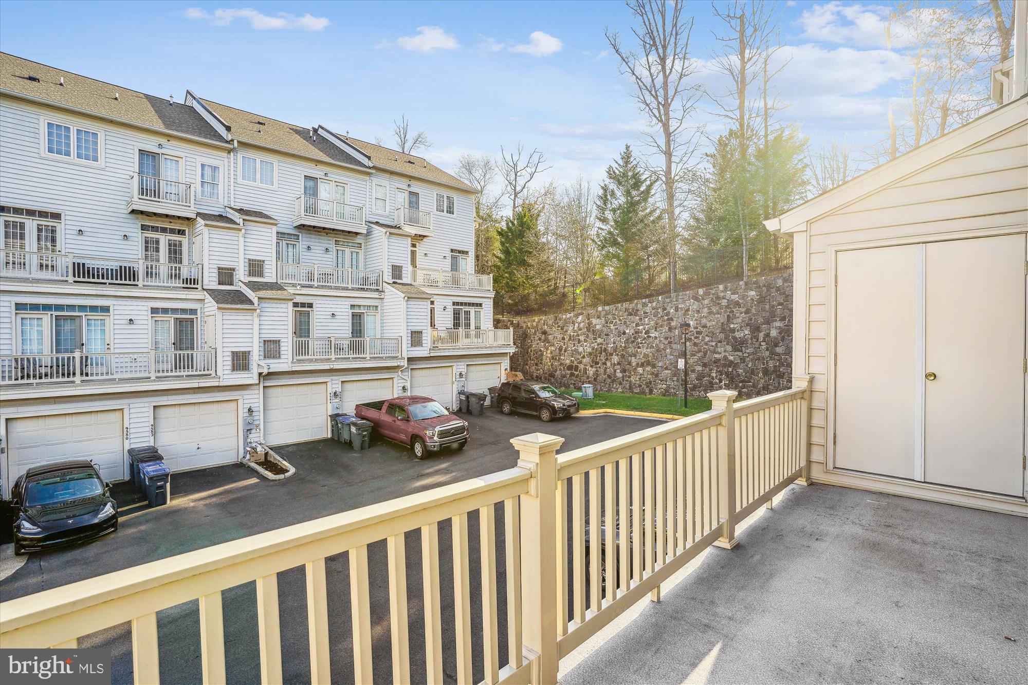 THE TOWNES CONDOMINIUM - Residential