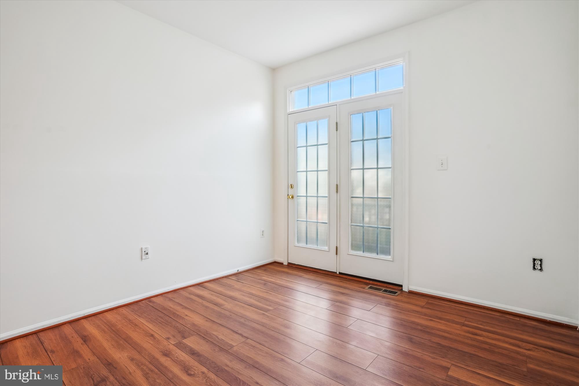 THE TOWNES CONDOMINIUM - Residential