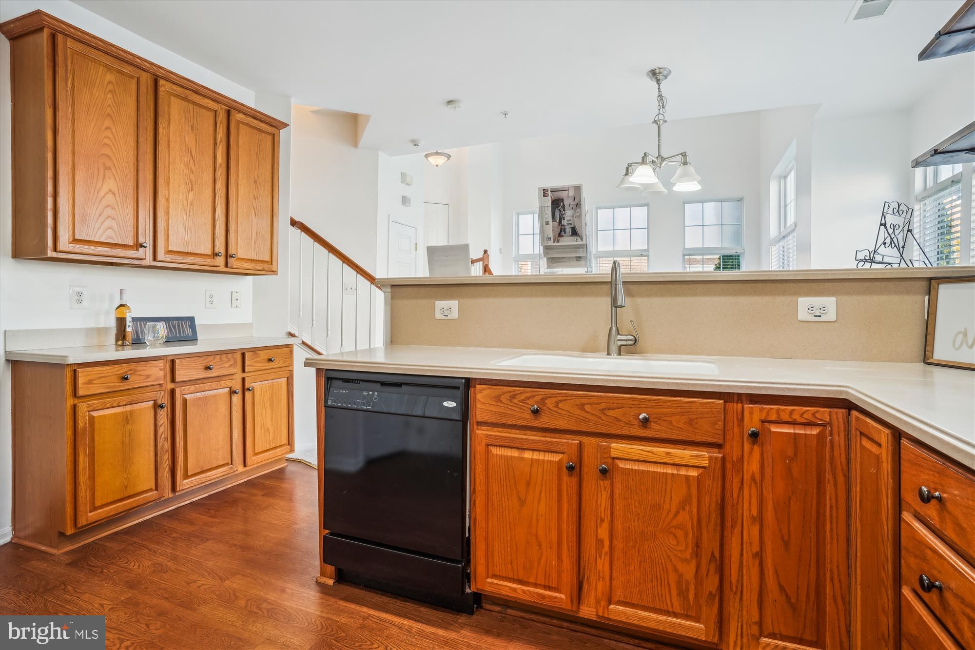 THE TOWNES CONDOMINIUM - Residential