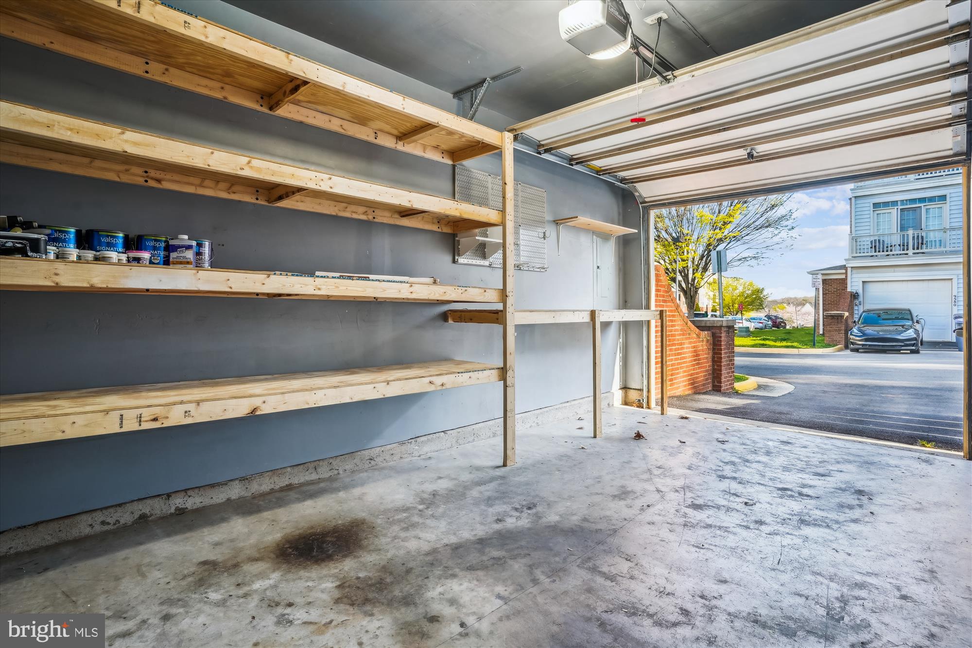 THE TOWNES CONDOMINIUM - Residential