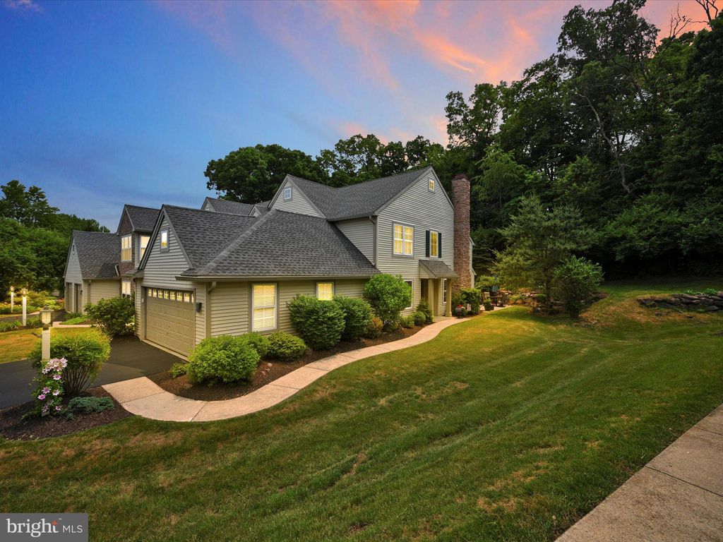 Photo of 46 COOPERS WAY, DENVER, PA 17517 (MLS # PALA2036438)