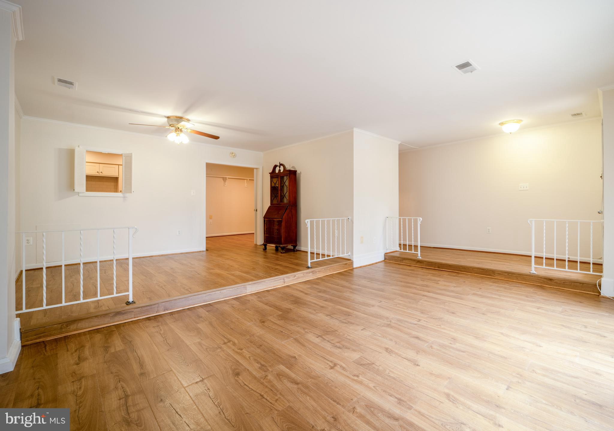 FAIRFAX PLAZA TOWNHOUSES - Residential