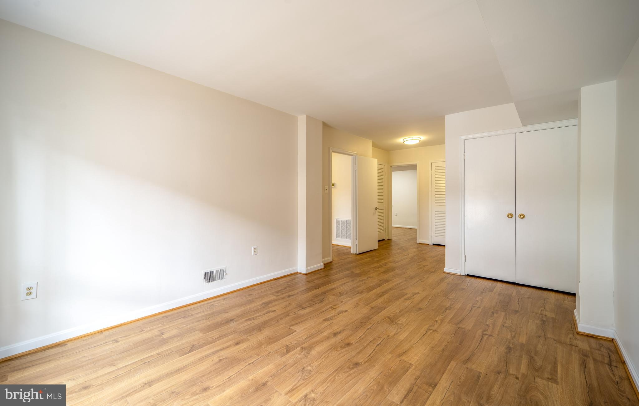 FAIRFAX PLAZA TOWNHOUSES - Residential