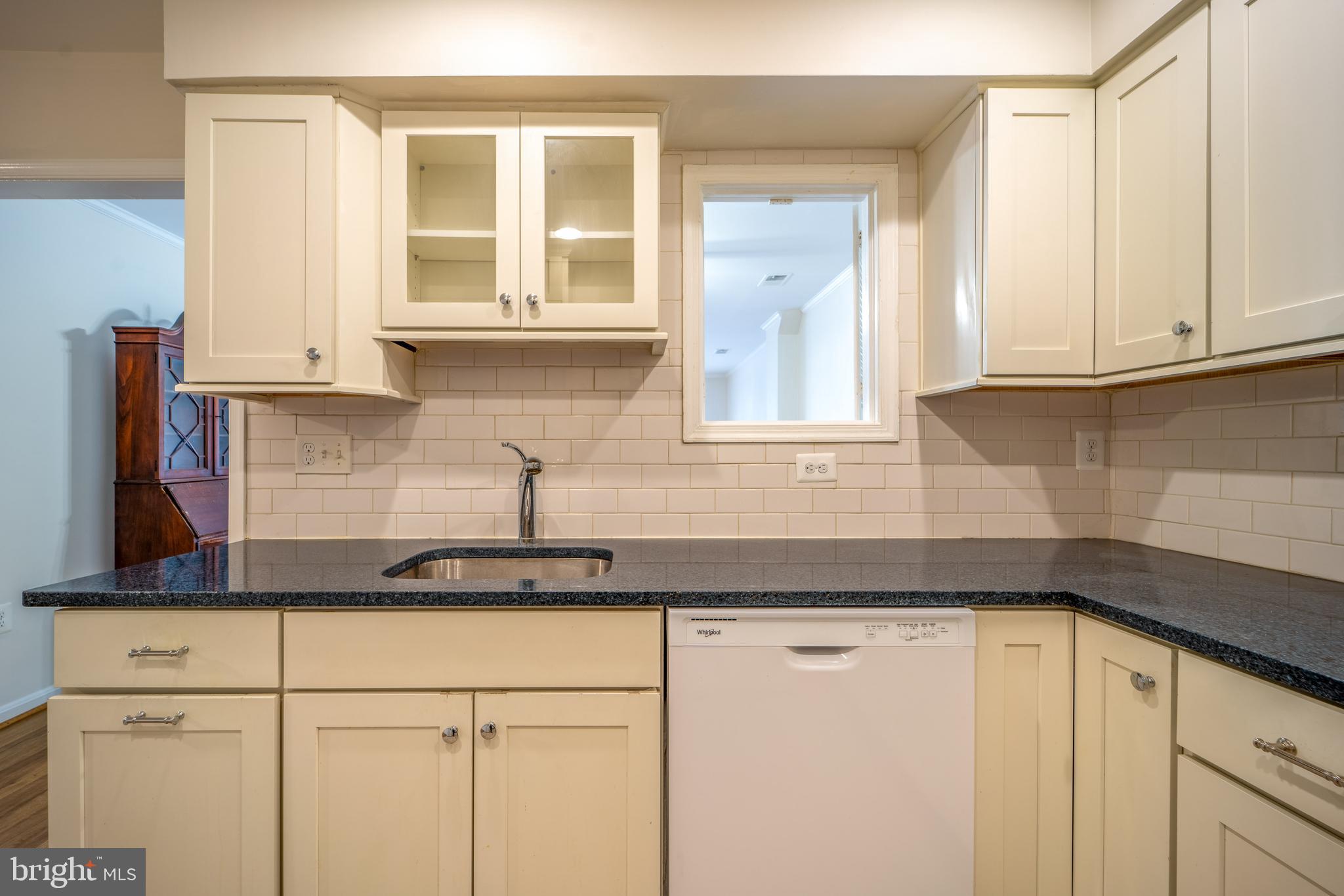 FAIRFAX PLAZA TOWNHOUSES - Residential