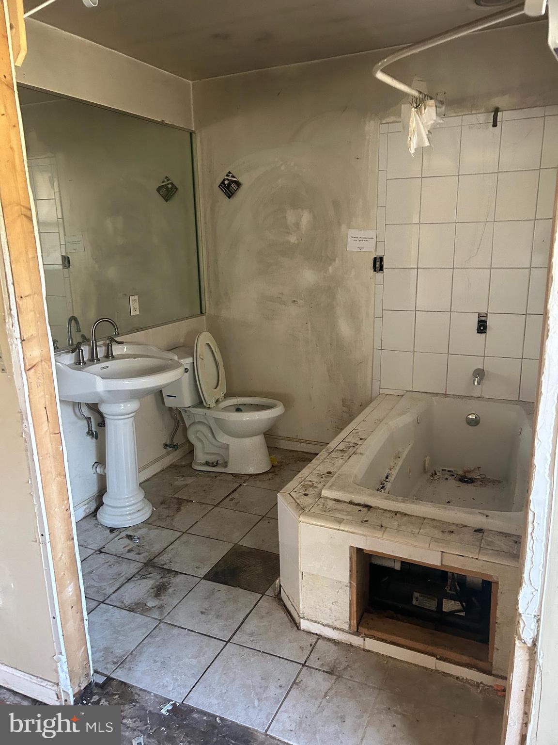 CALVERT MANOR-2ND ADDN - Residential