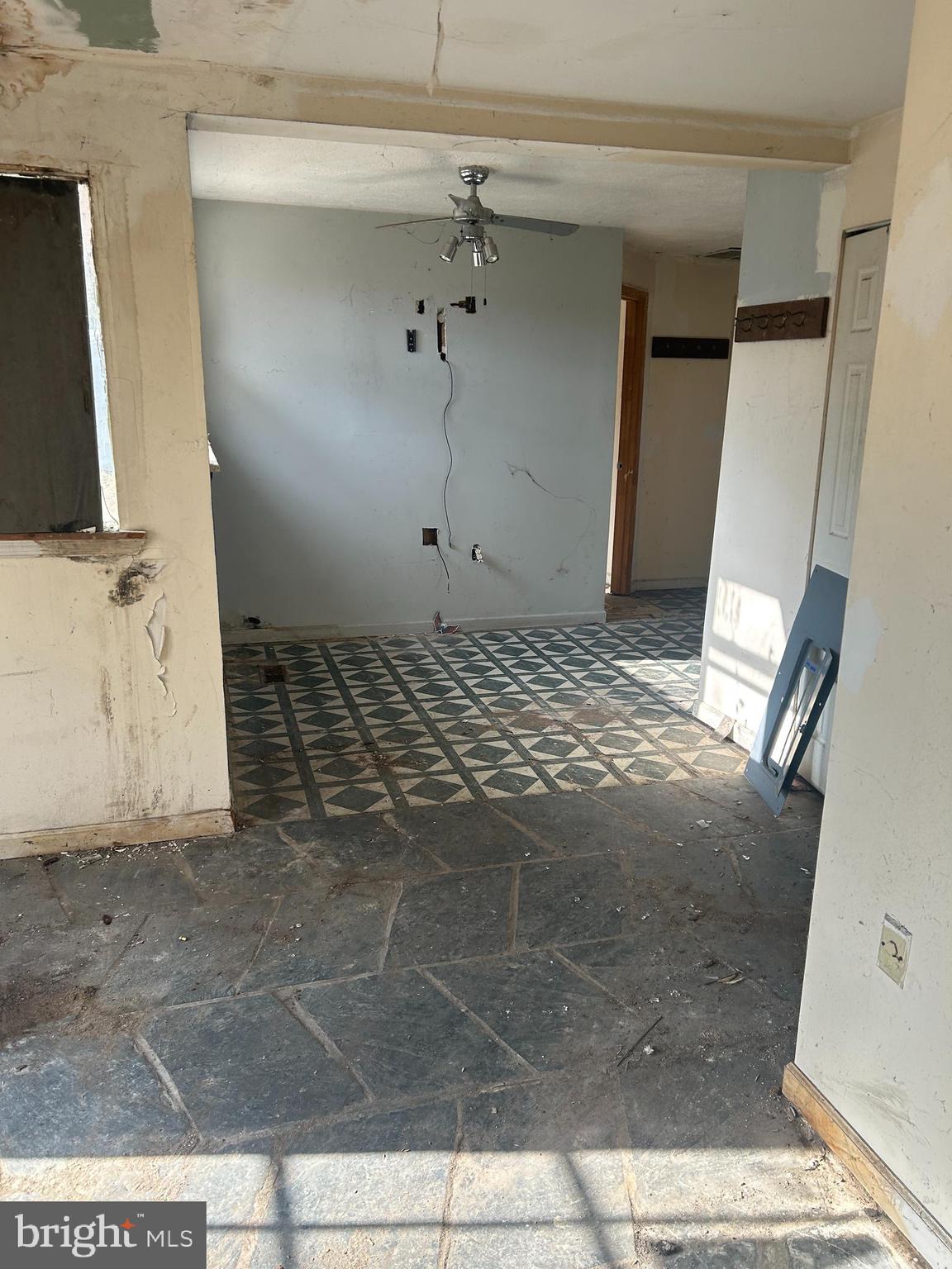 CALVERT MANOR-2ND ADDN - Residential