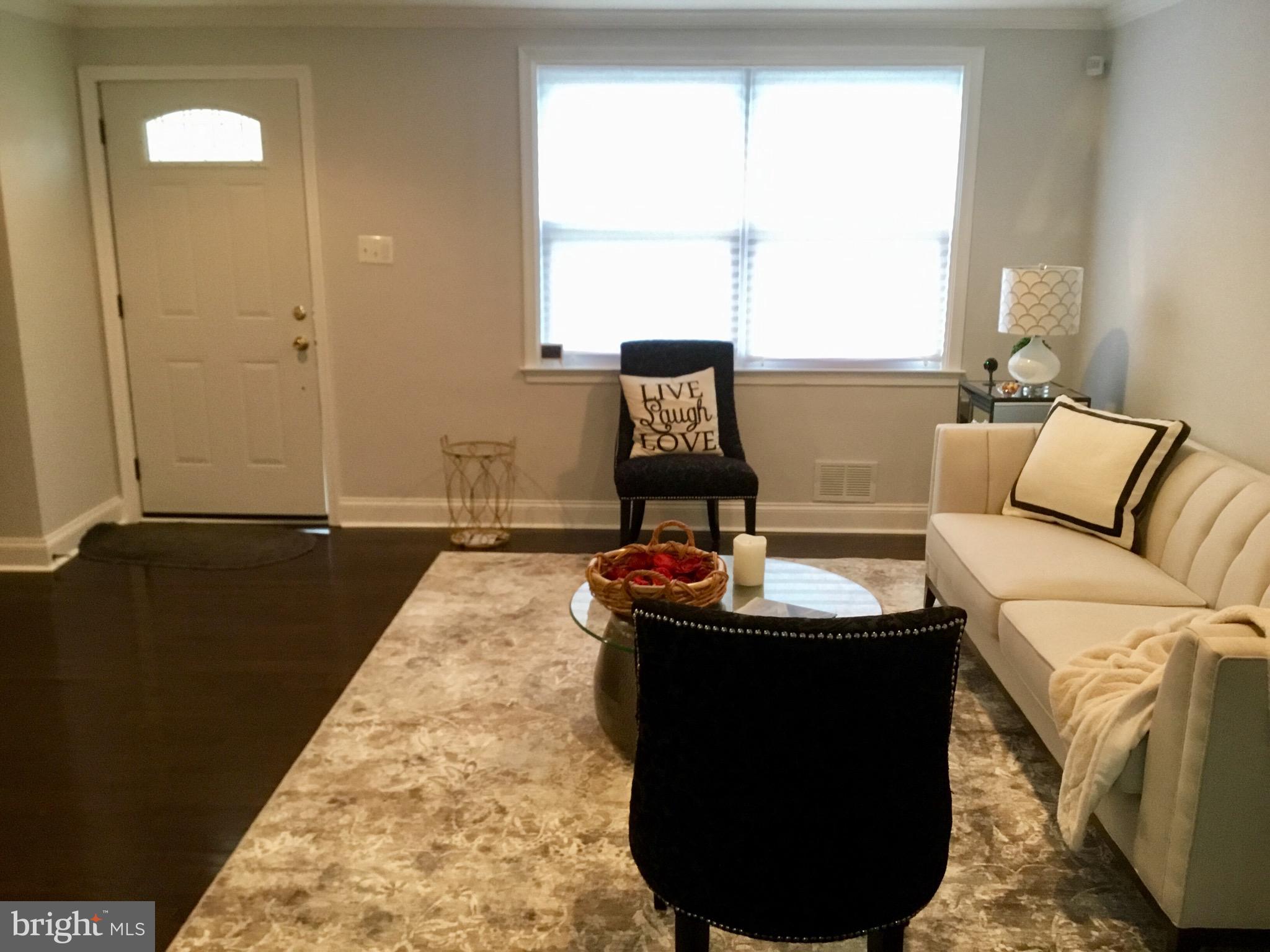 CHINQUAPIN PARK - Residential