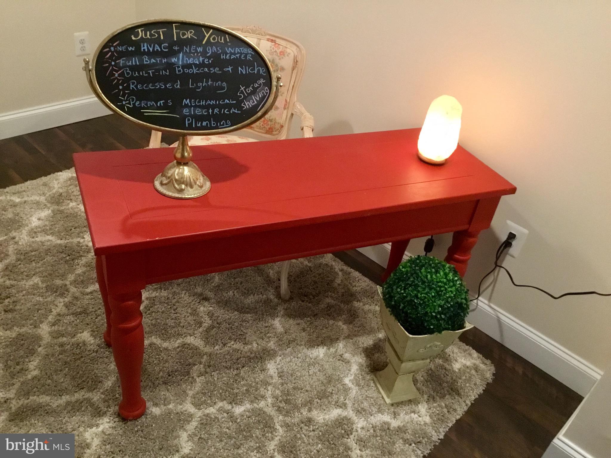 CHINQUAPIN PARK - Residential