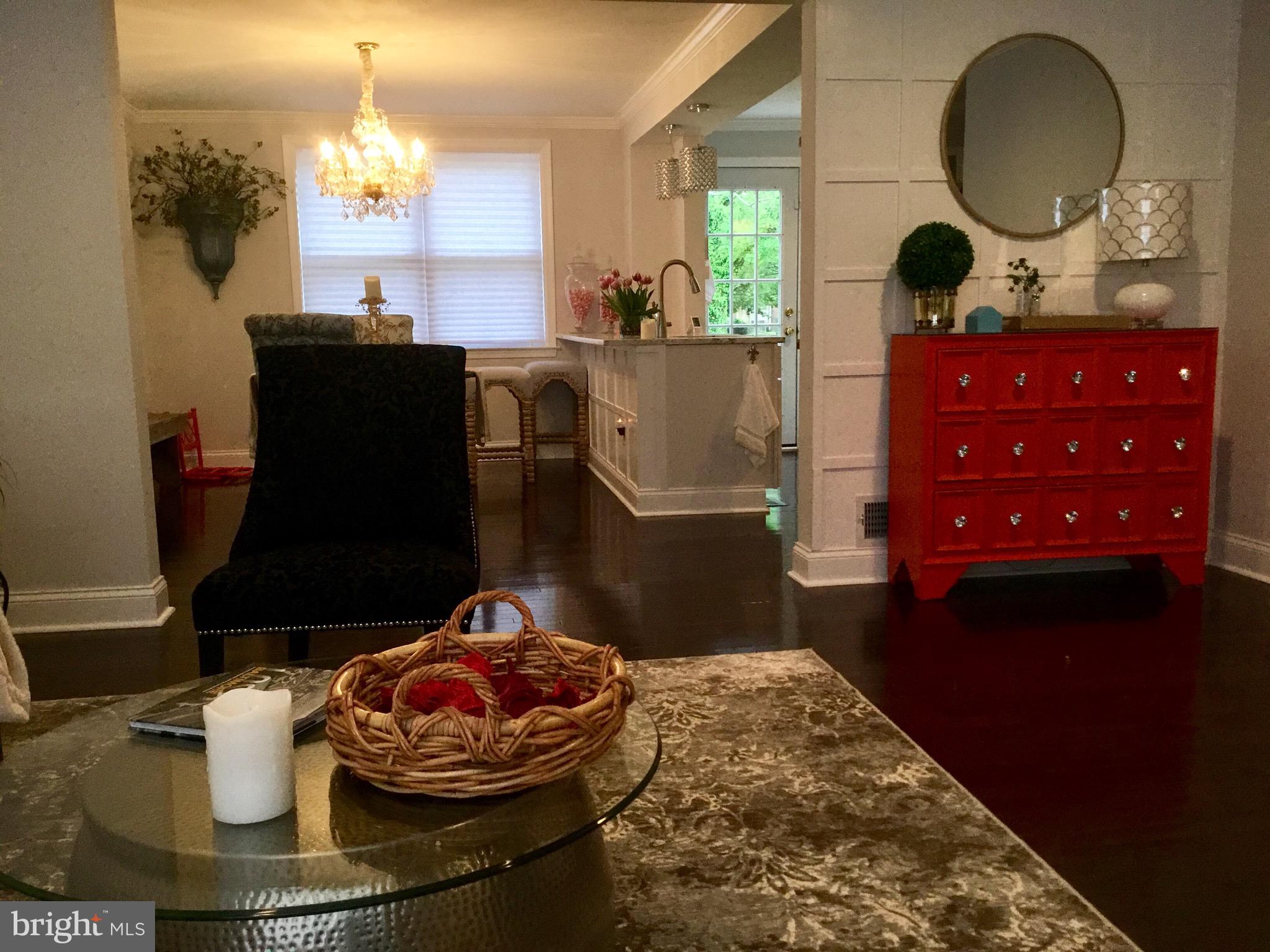 CHINQUAPIN PARK - Residential