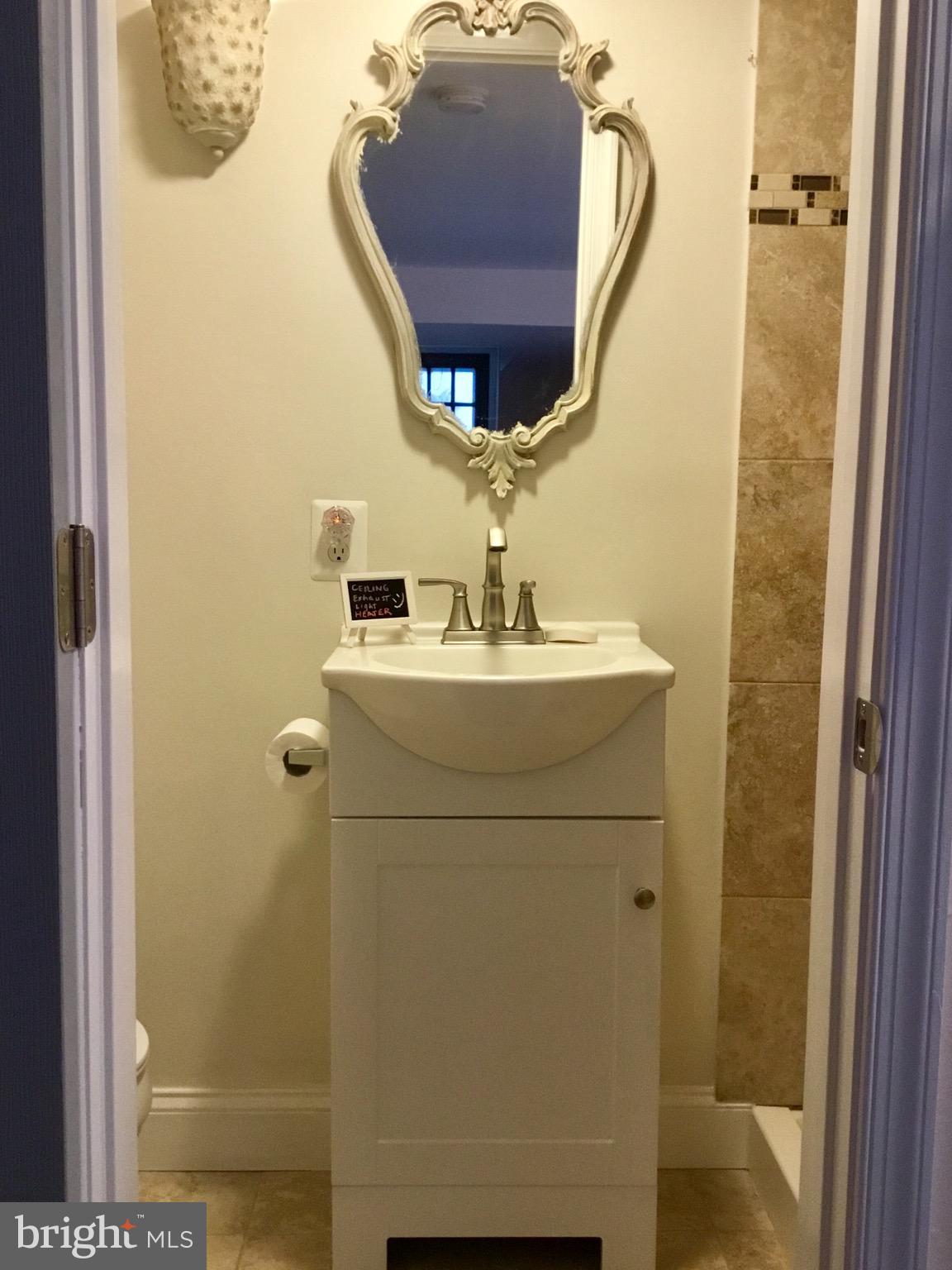 CHINQUAPIN PARK - Residential