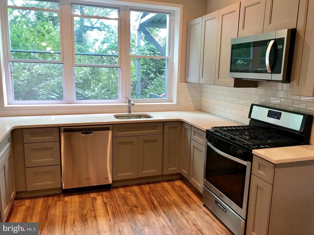 Photo of 4933 Chestnut Street #2ND FLOOR, PHILADELPHIA, PA 19139 (MLS # PAPH2577642)