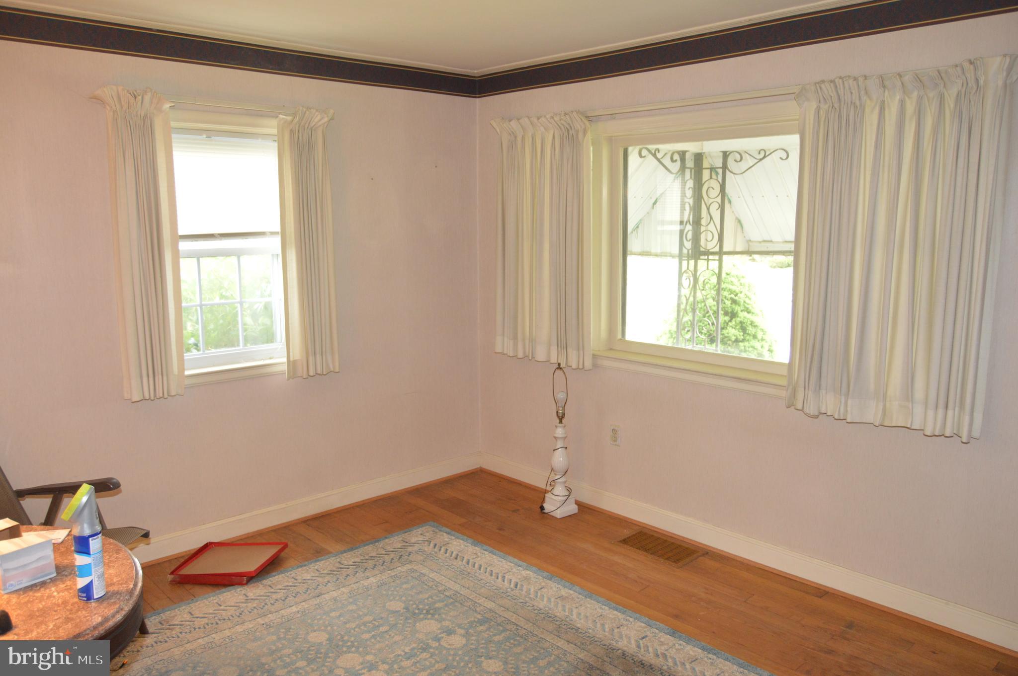 2121 PETERS ROAD