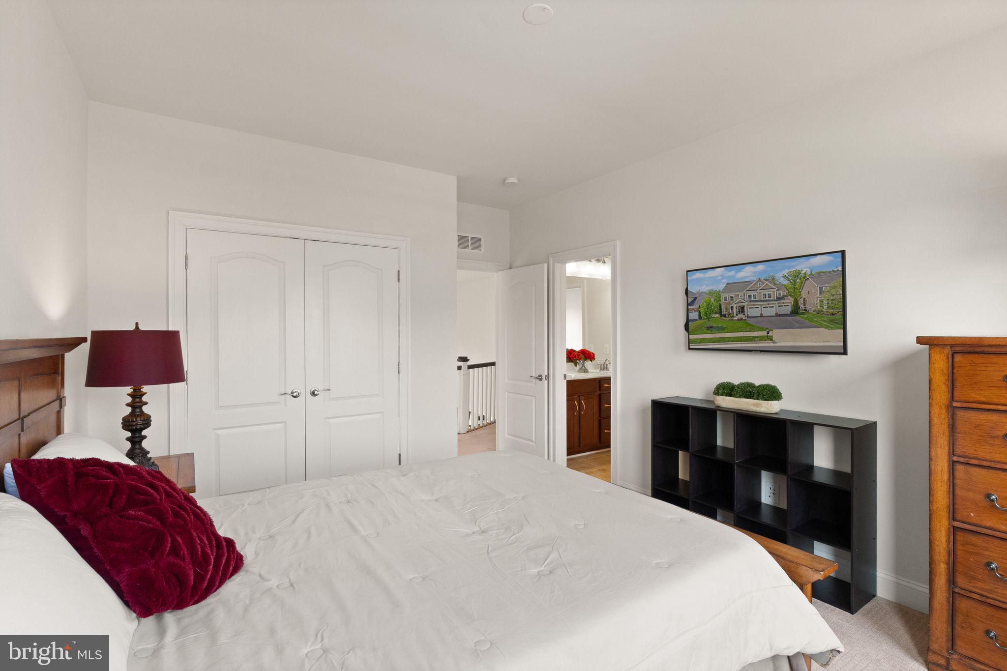 WESTBURY GLEN - Residential