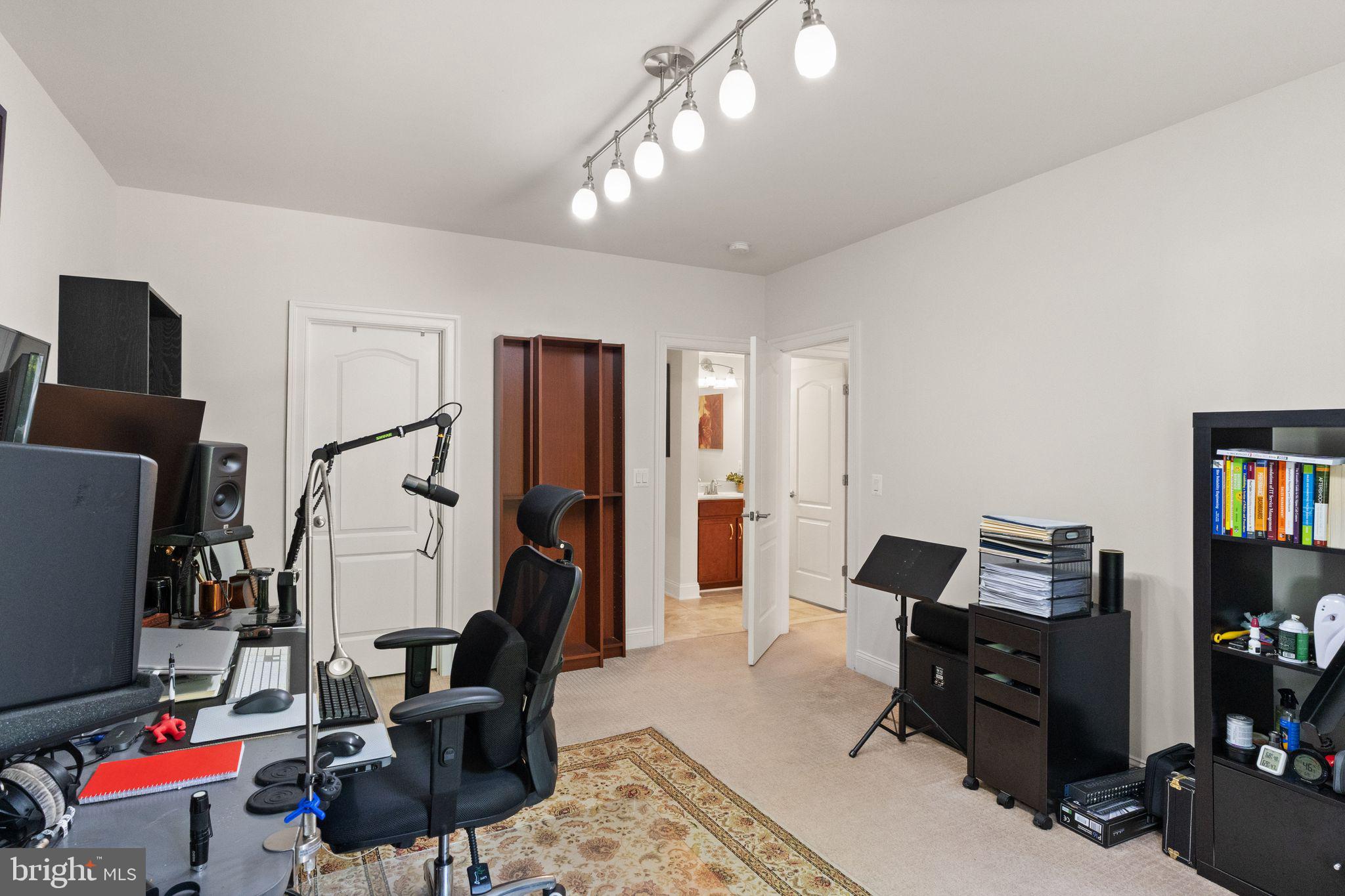 WESTBURY GLEN - Residential