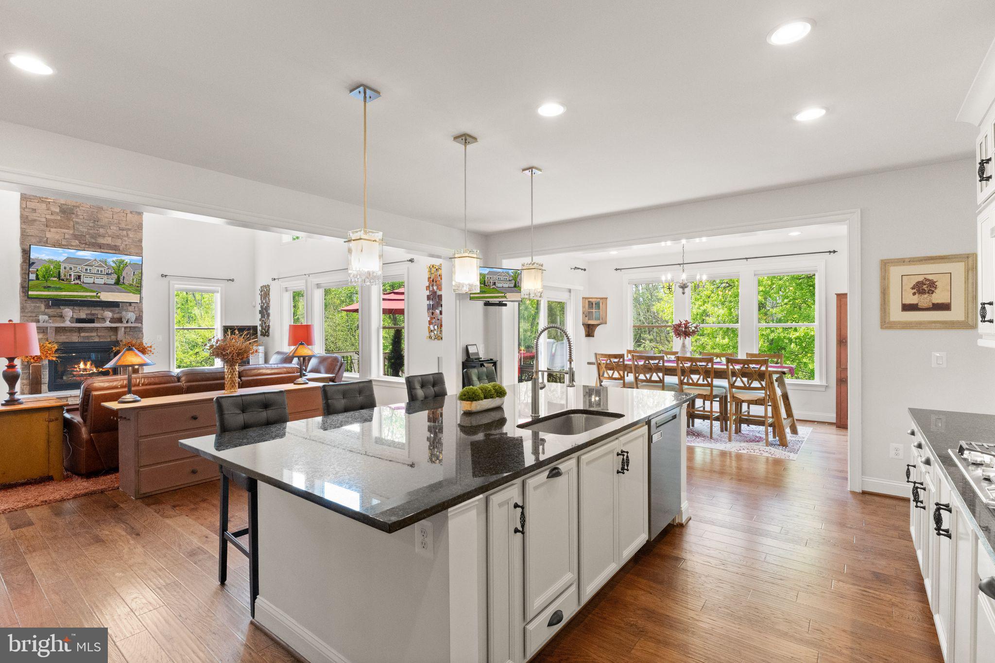 WESTBURY GLEN - Residential