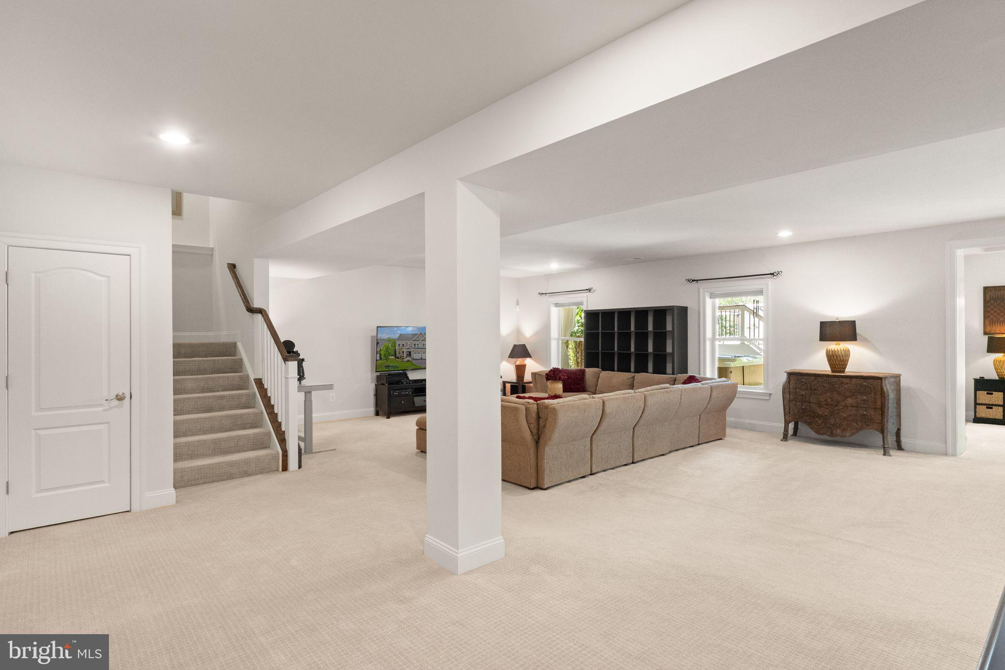 WESTBURY GLEN - Residential