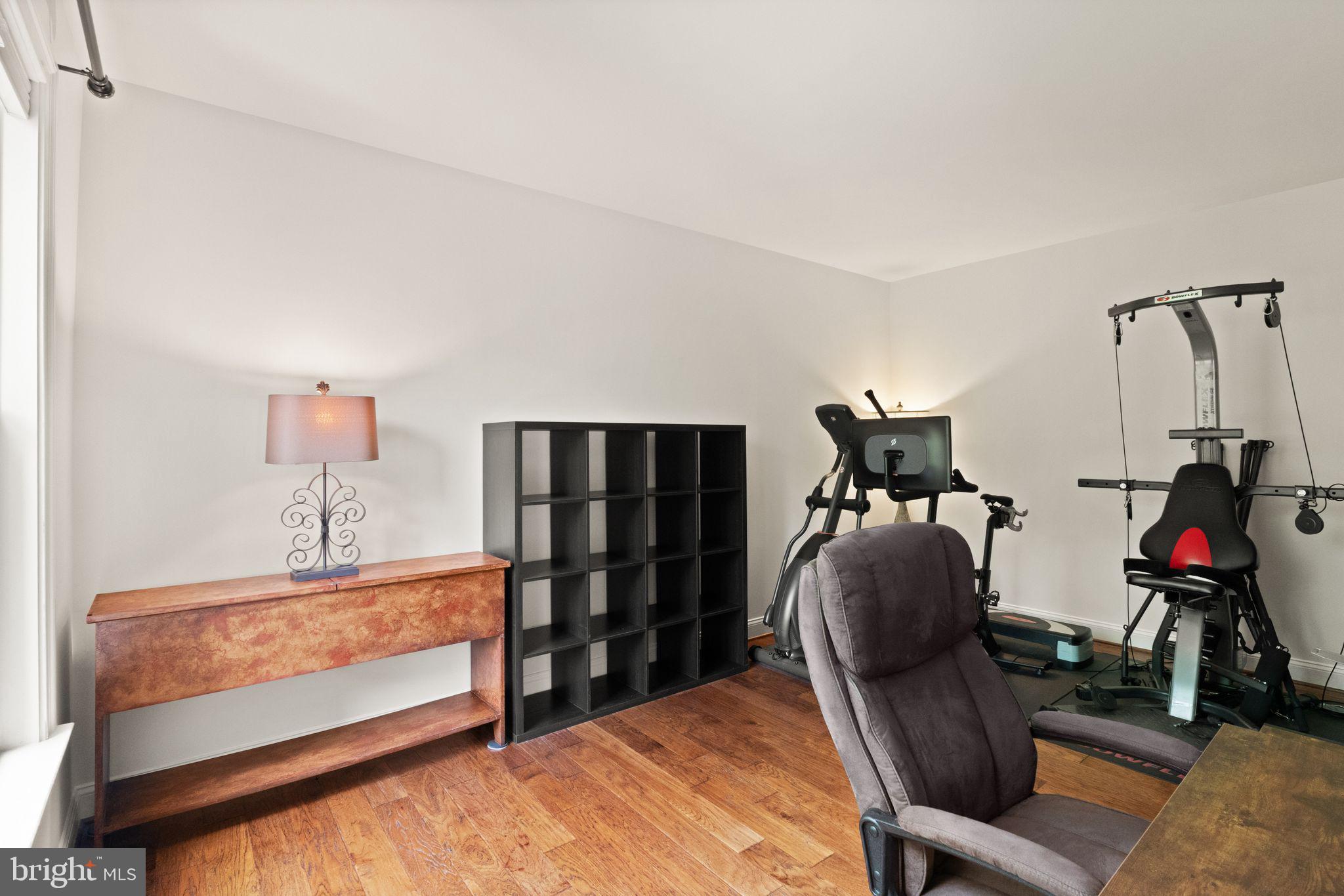 WESTBURY GLEN - Residential