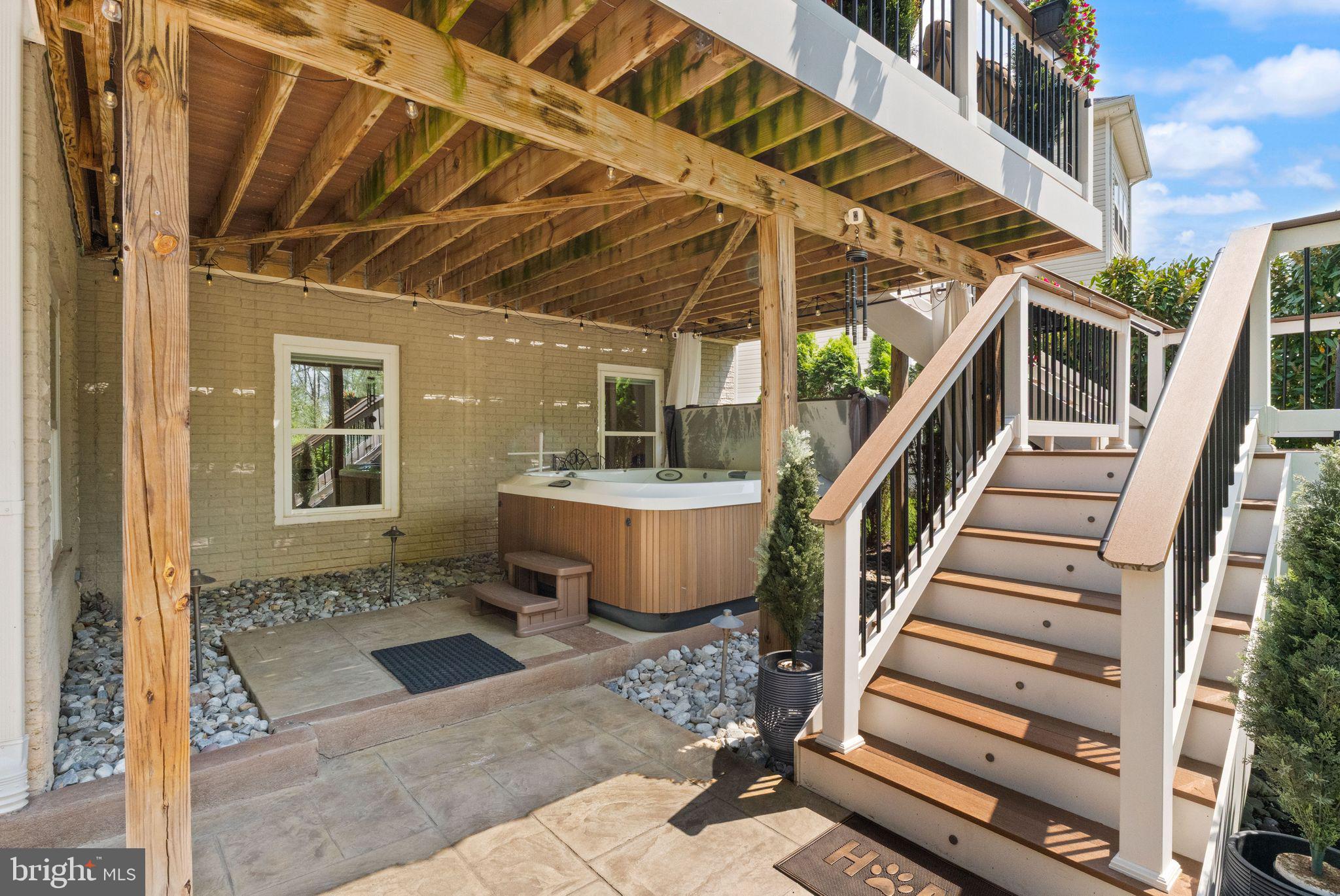 WESTBURY GLEN - Residential