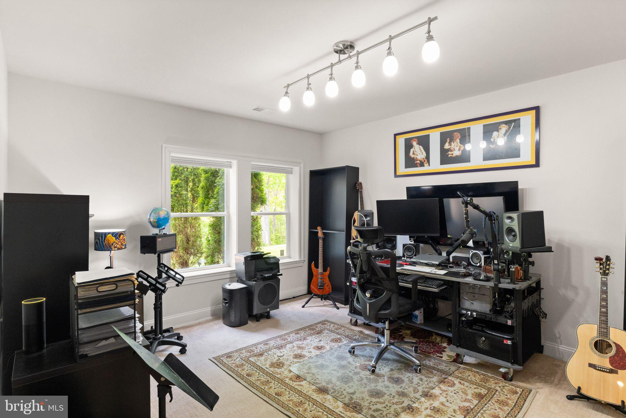 WESTBURY GLEN - Residential