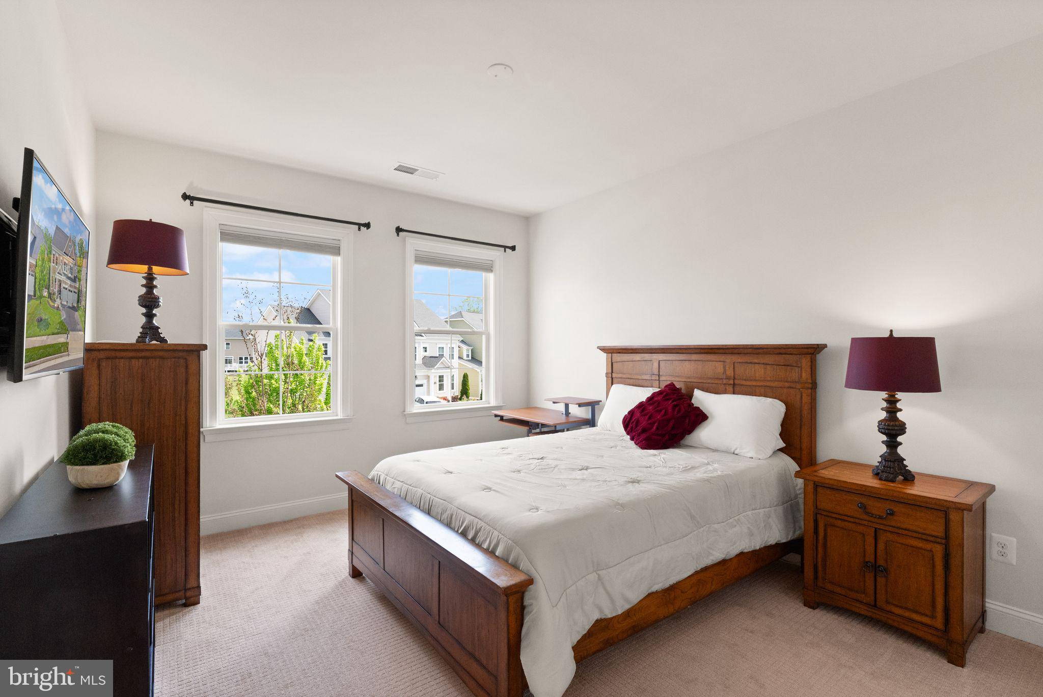 WESTBURY GLEN - Residential