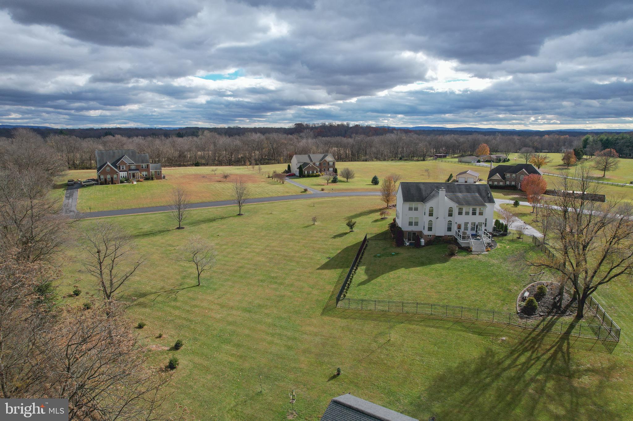 QUARTER FARM - Residential