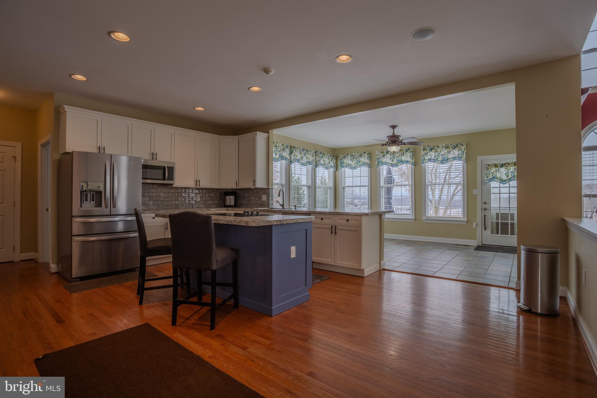 QUARTER FARM - Residential