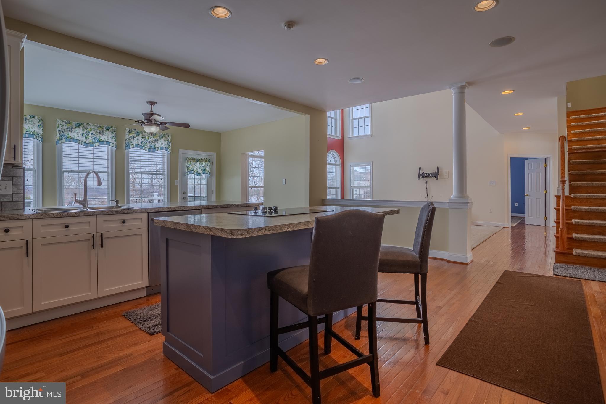 QUARTER FARM - Residential