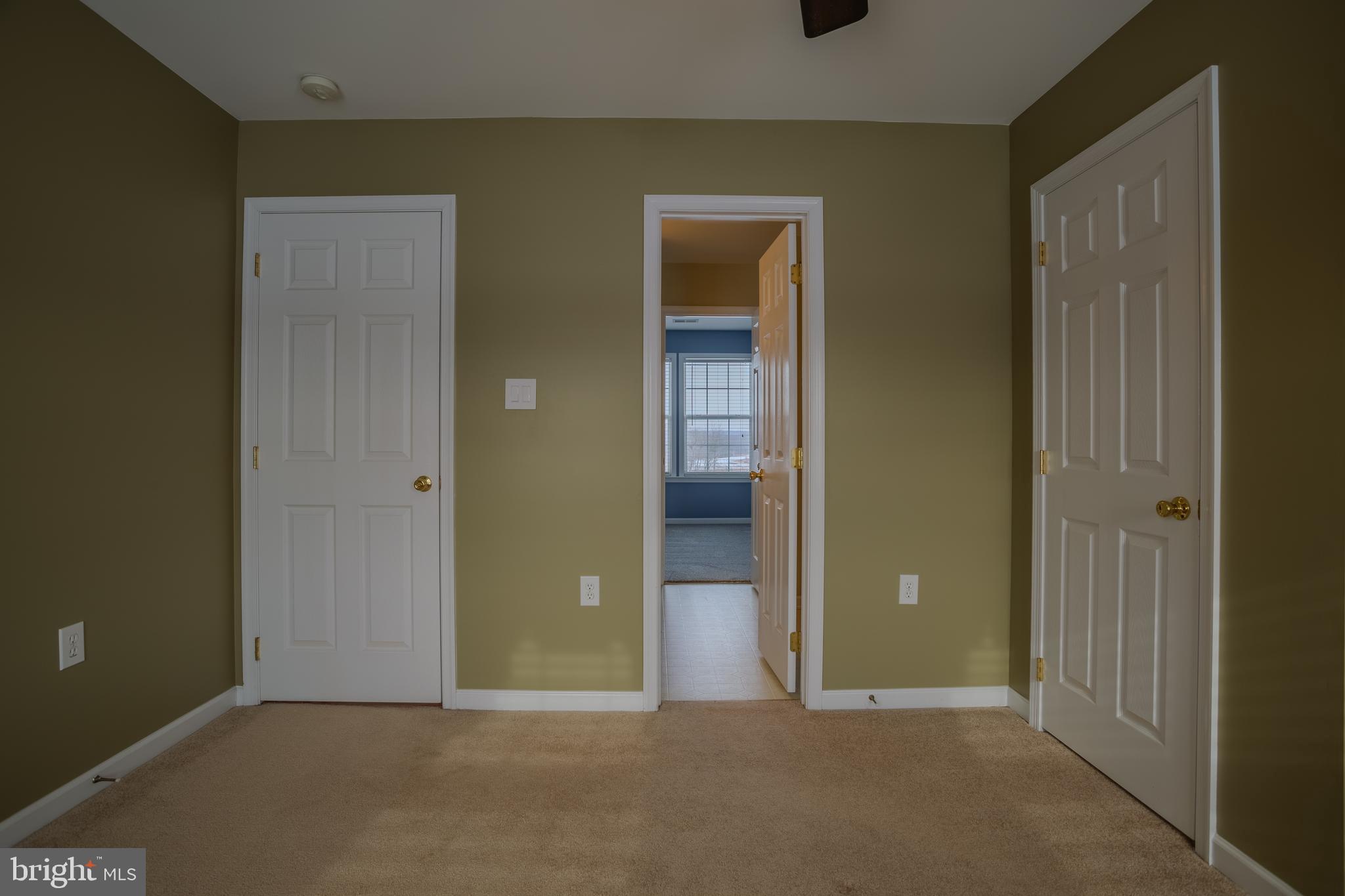 QUARTER FARM - Residential