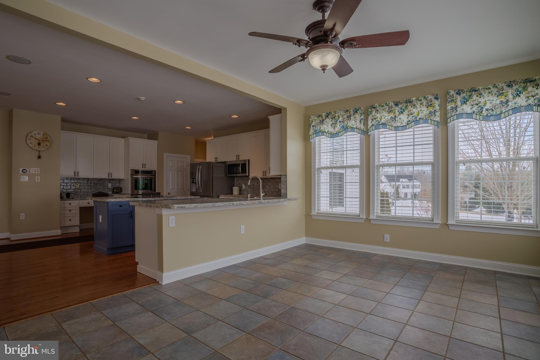 QUARTER FARM - Residential