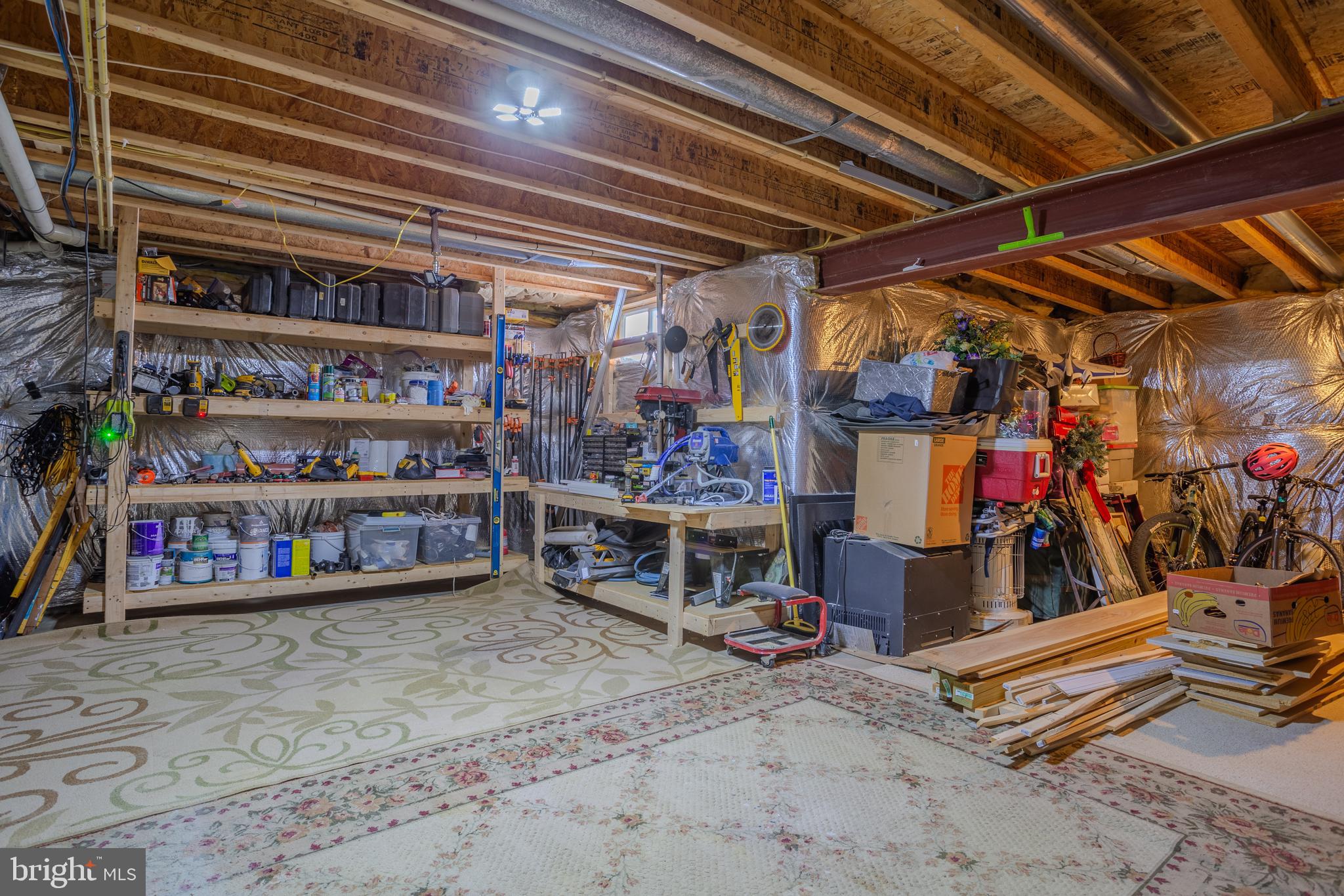 QUARTER FARM - Residential