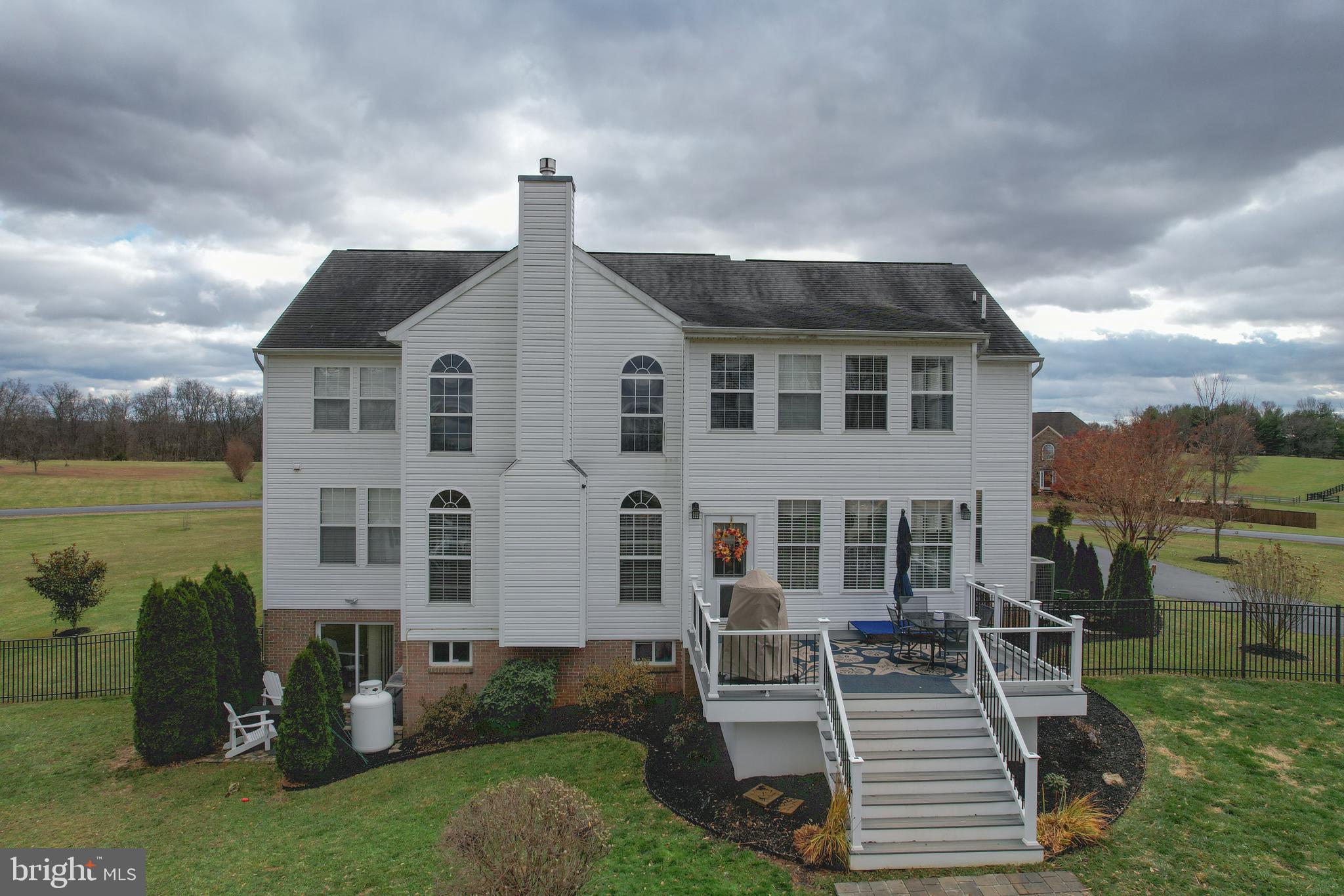 QUARTER FARM - Residential