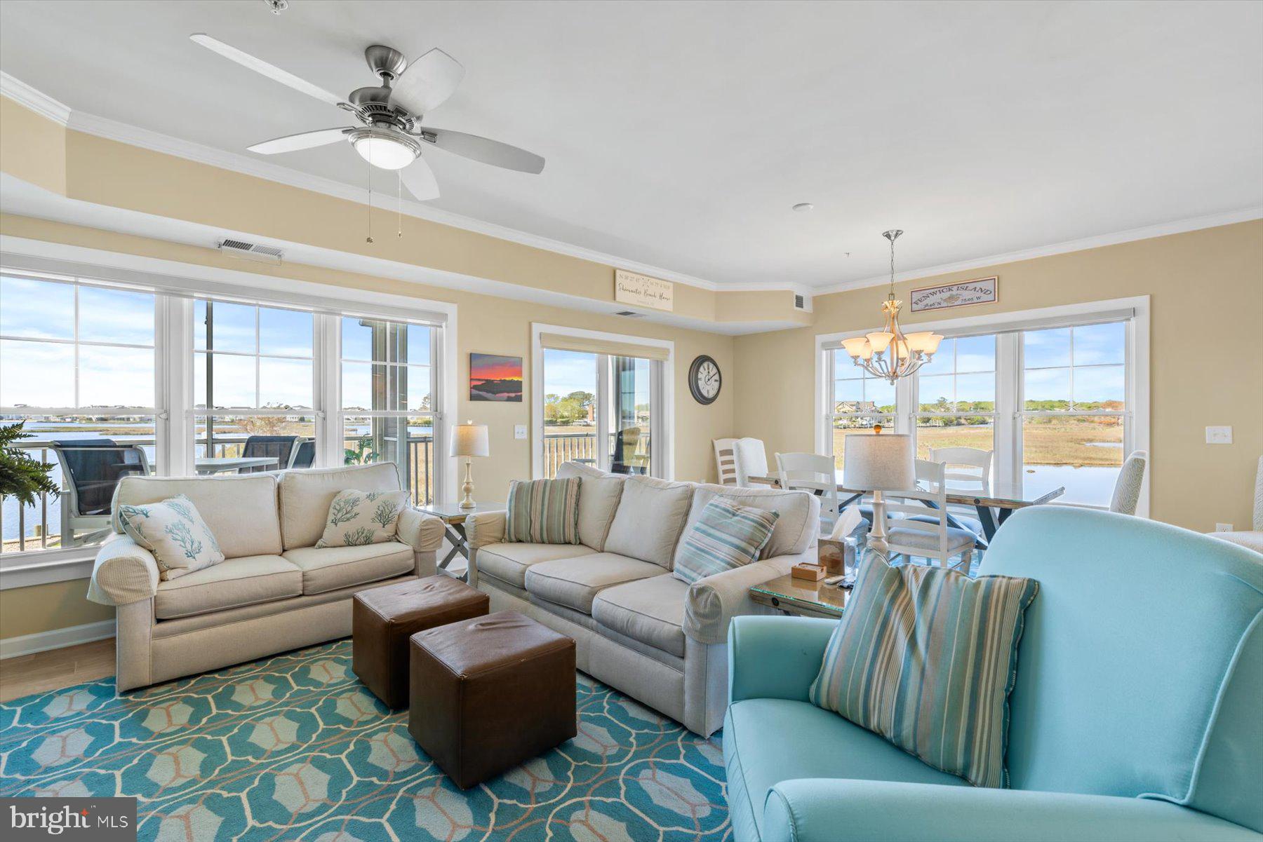 LAGUNA BAY - Residential