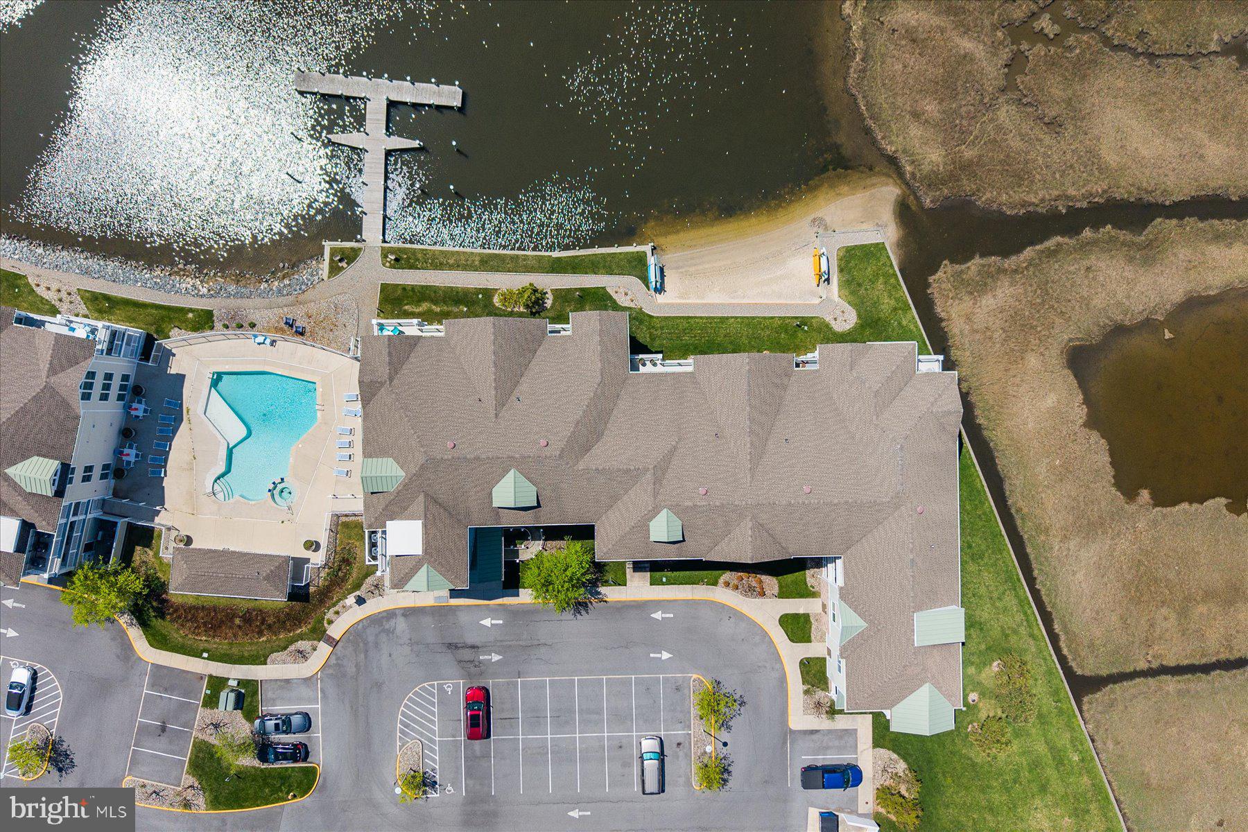 LAGUNA BAY - Residential