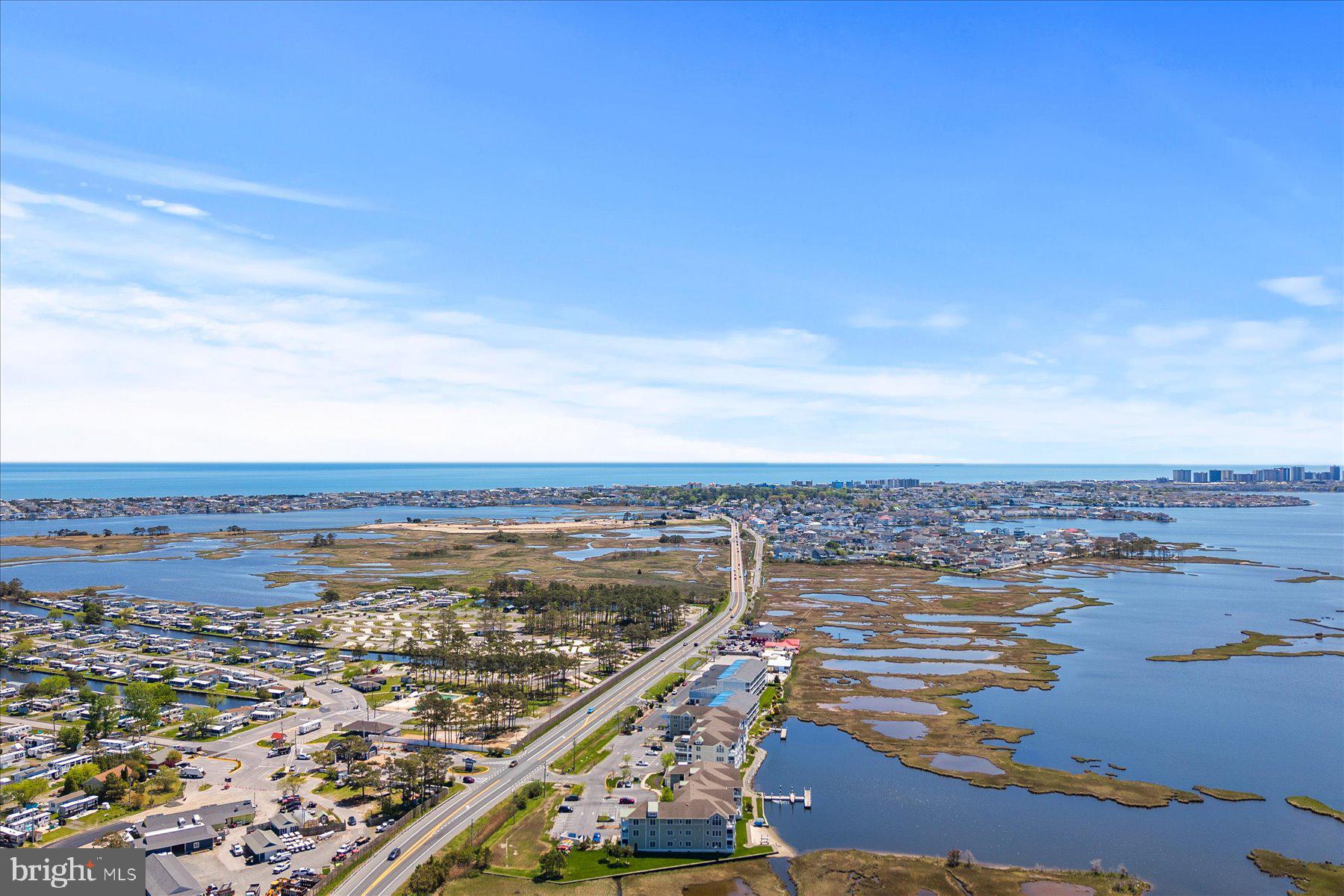 LAGUNA BAY - Residential