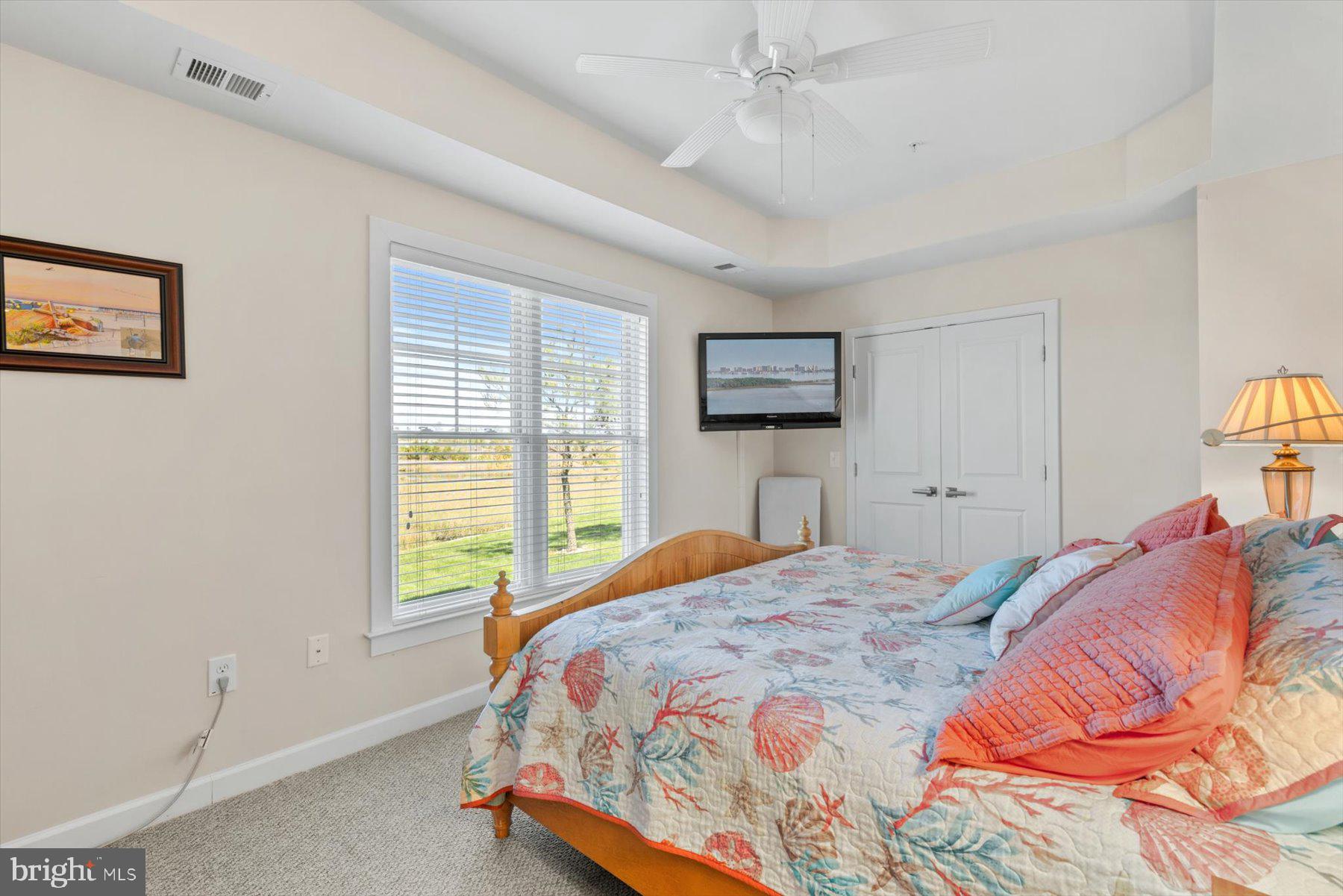 LAGUNA BAY - Residential