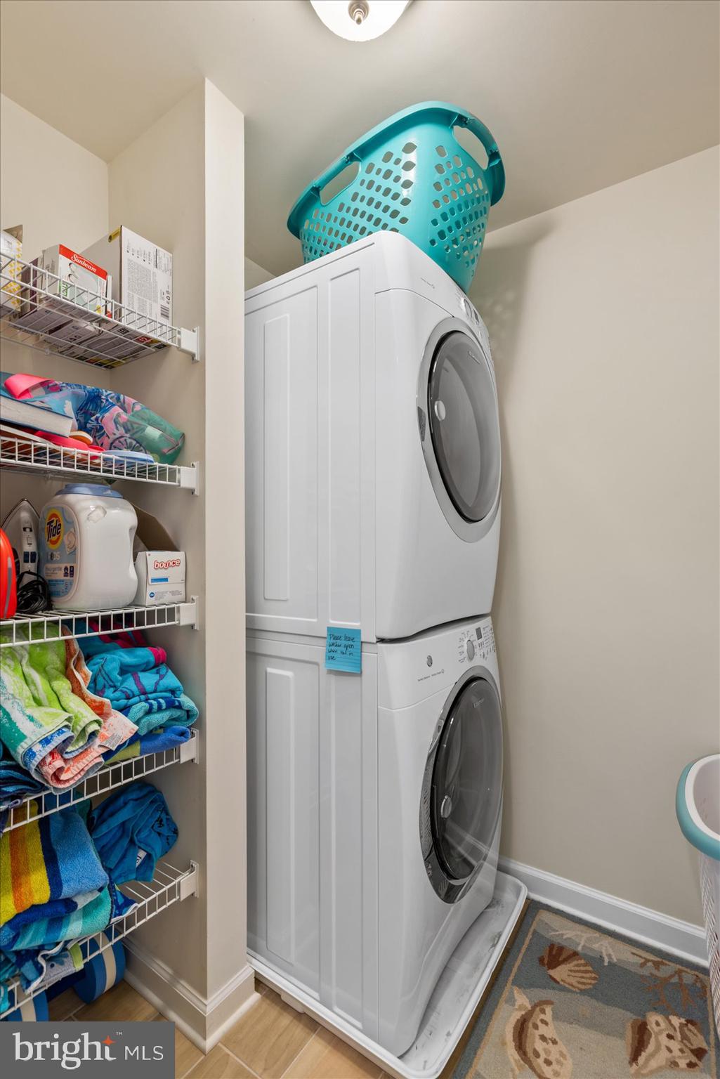 LAGUNA BAY - Residential